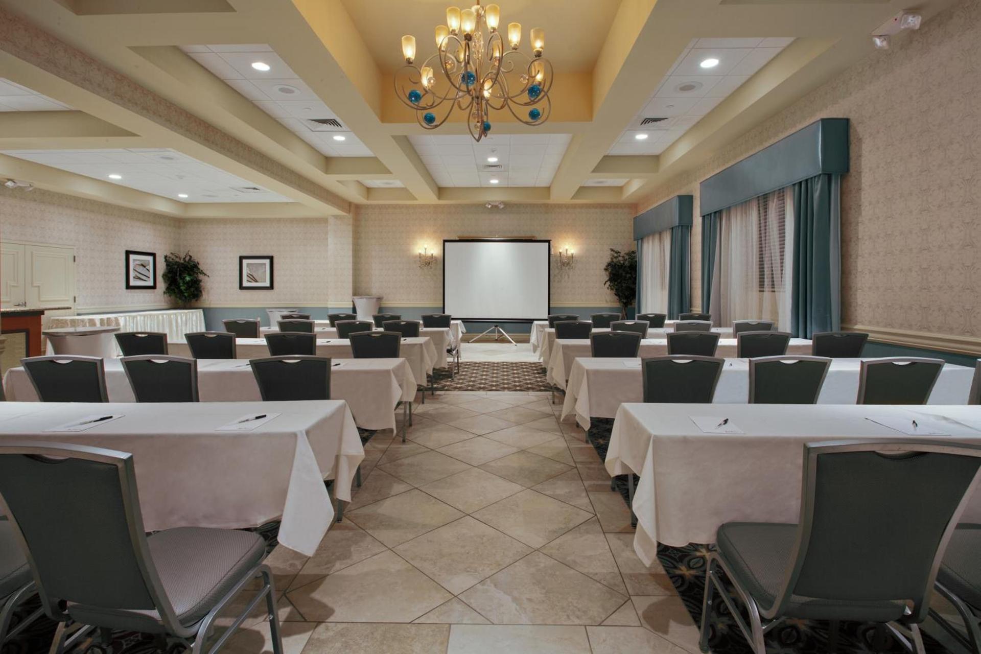 Radisson Hotel Freehold photo 43