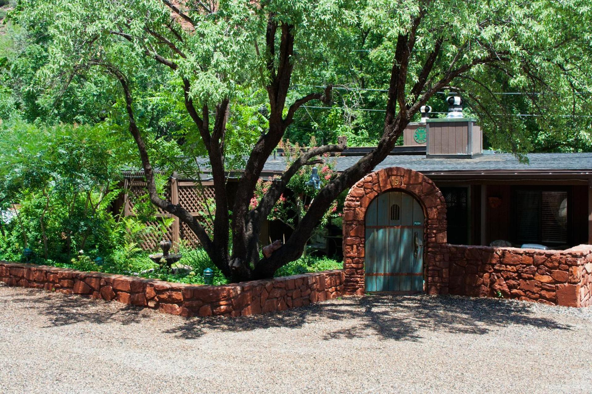 Oak Creek Terrace Resort photo 8