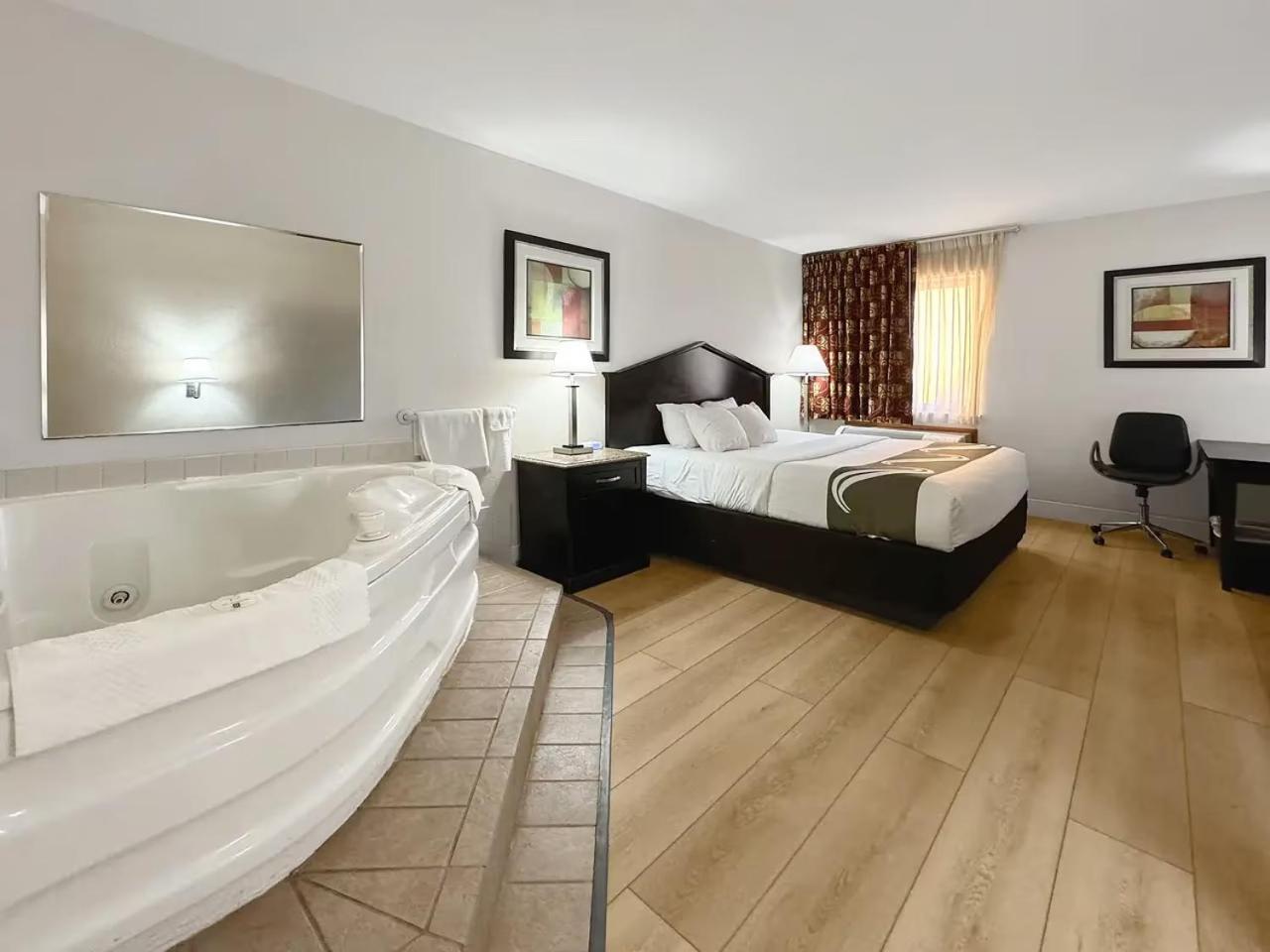 1734 West Hotel photo 6