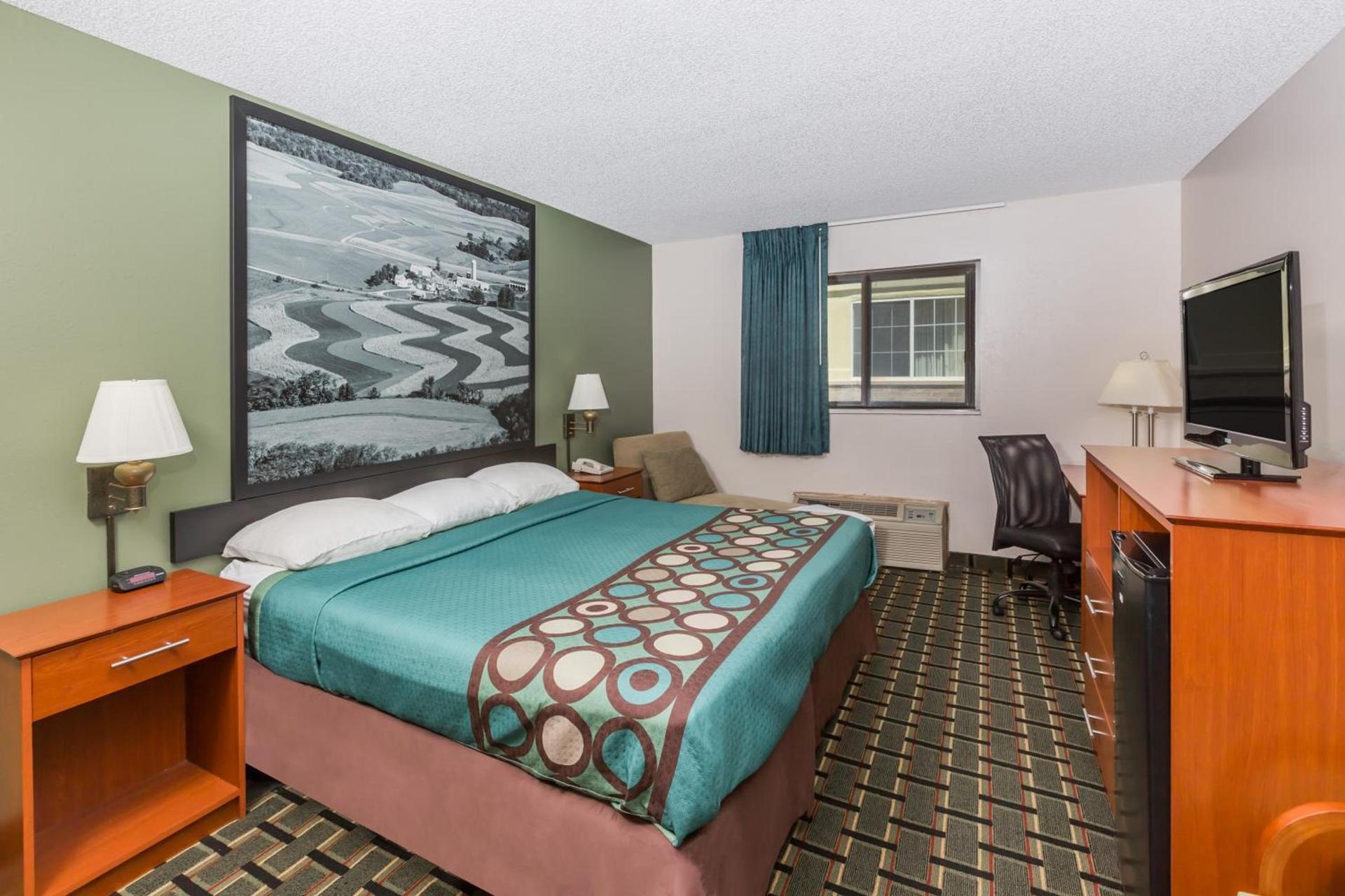Super 8 by Wyndham Osceola IA photo 27