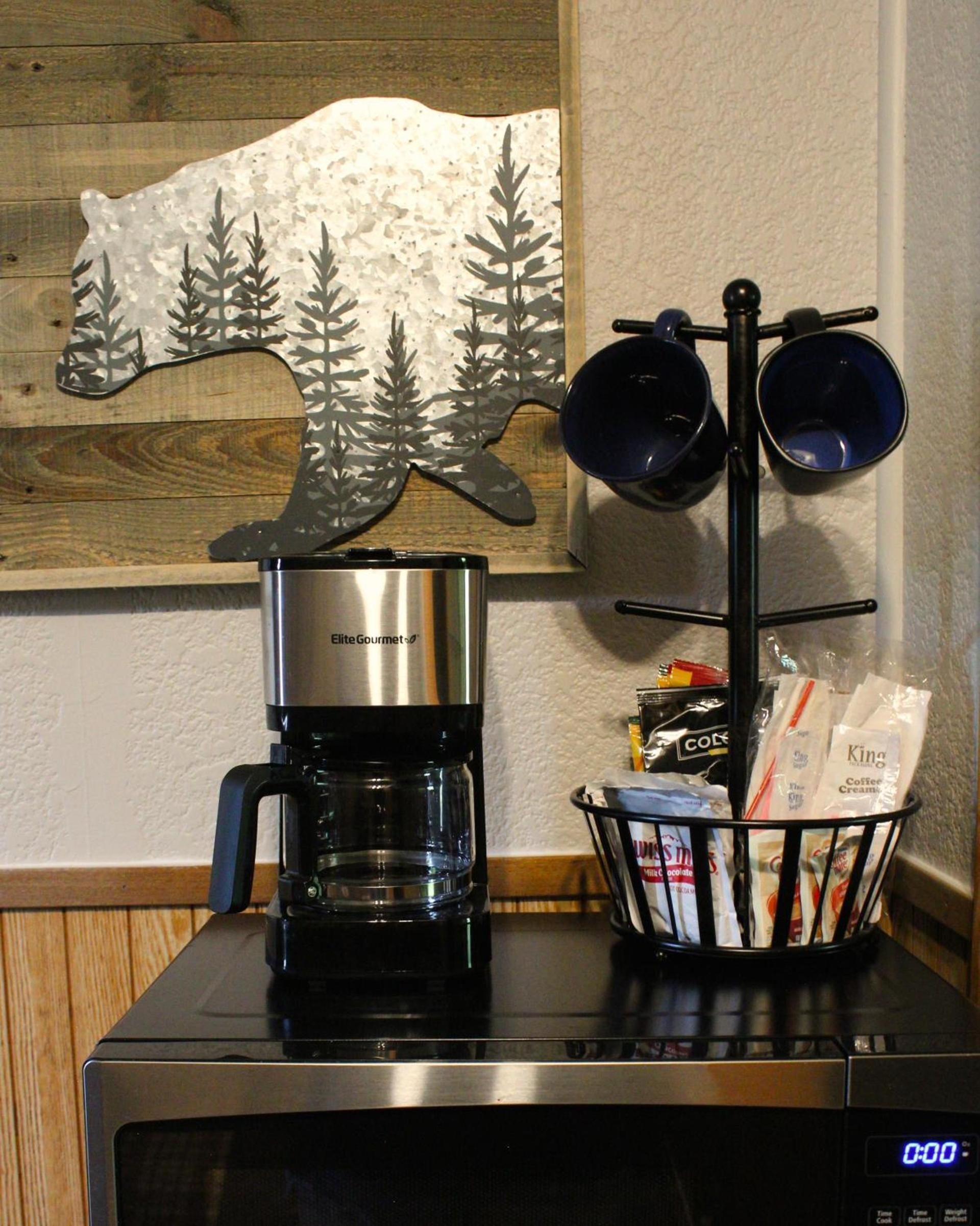 Maple Grove Lodging photo 8