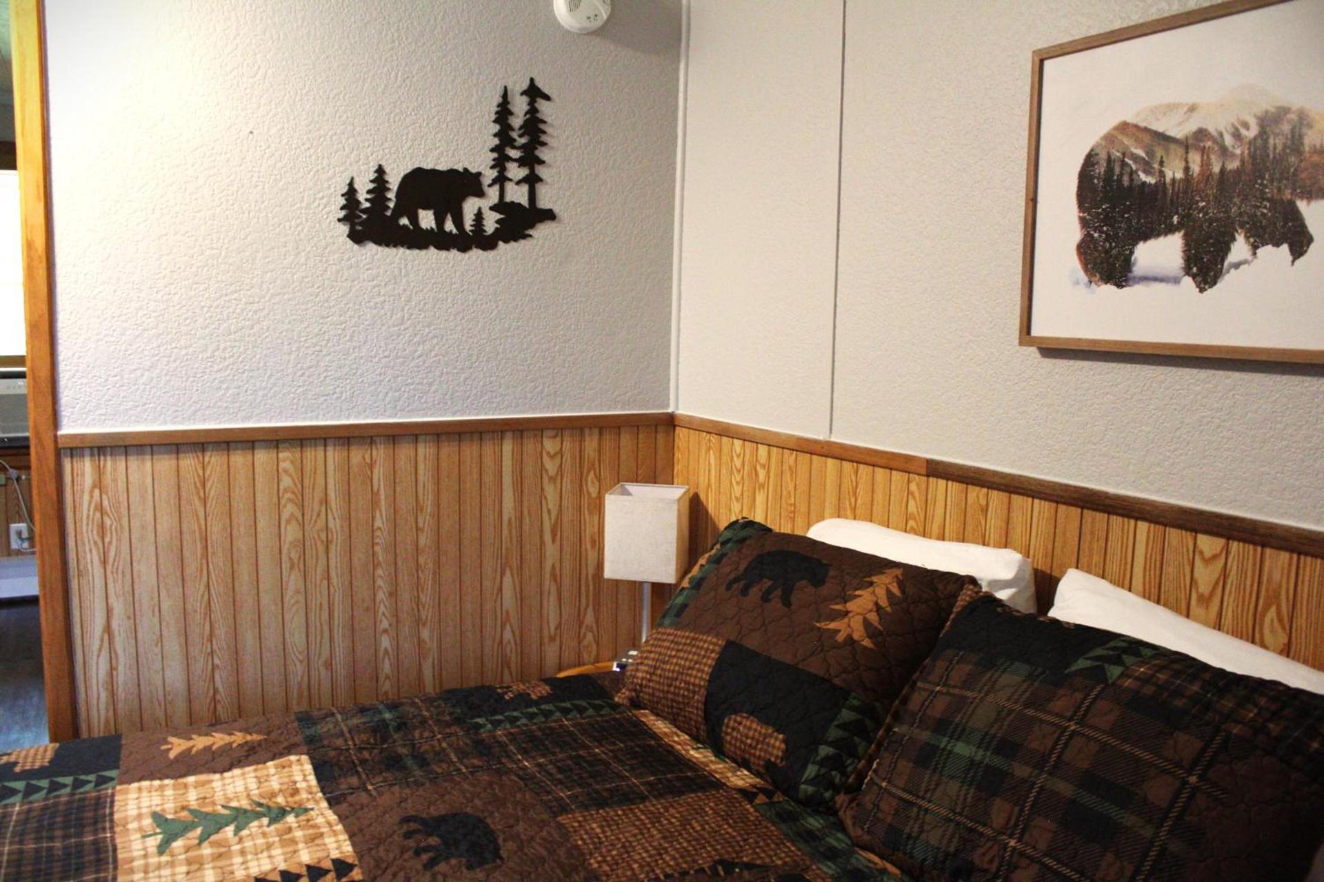 Maple Grove Lodging photo 7