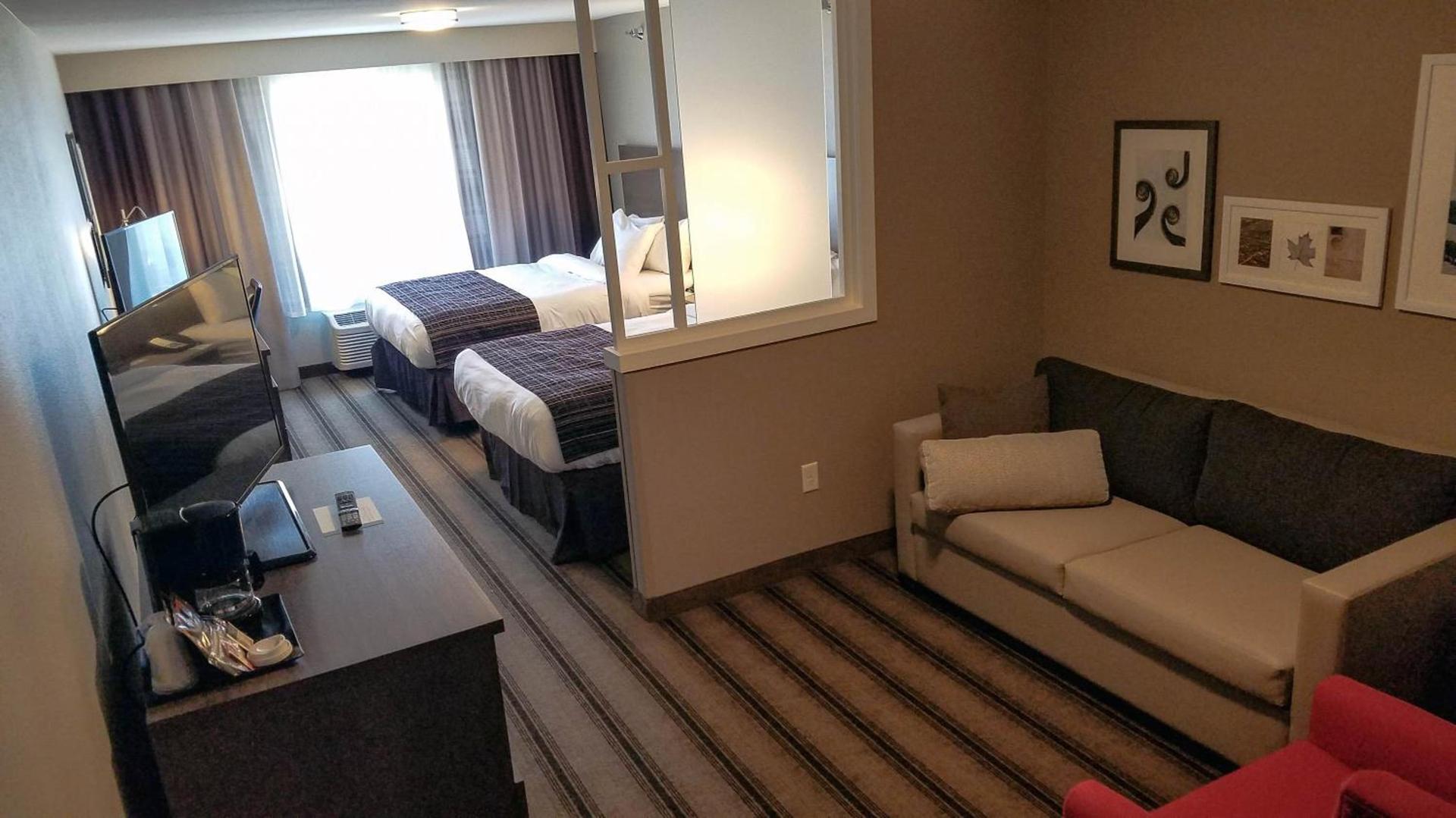 Country Inn & Suites by Radisson, St Cloud West, MN photo 21