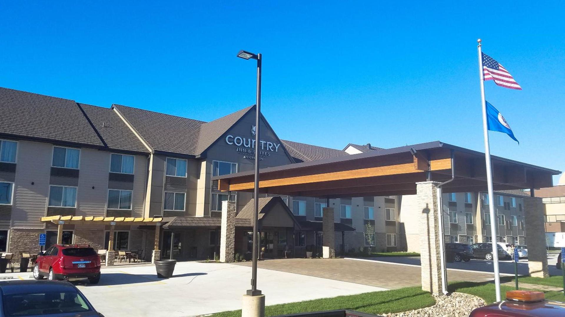 Country Inn & Suites by Radisson, St Cloud West, MN photo 26