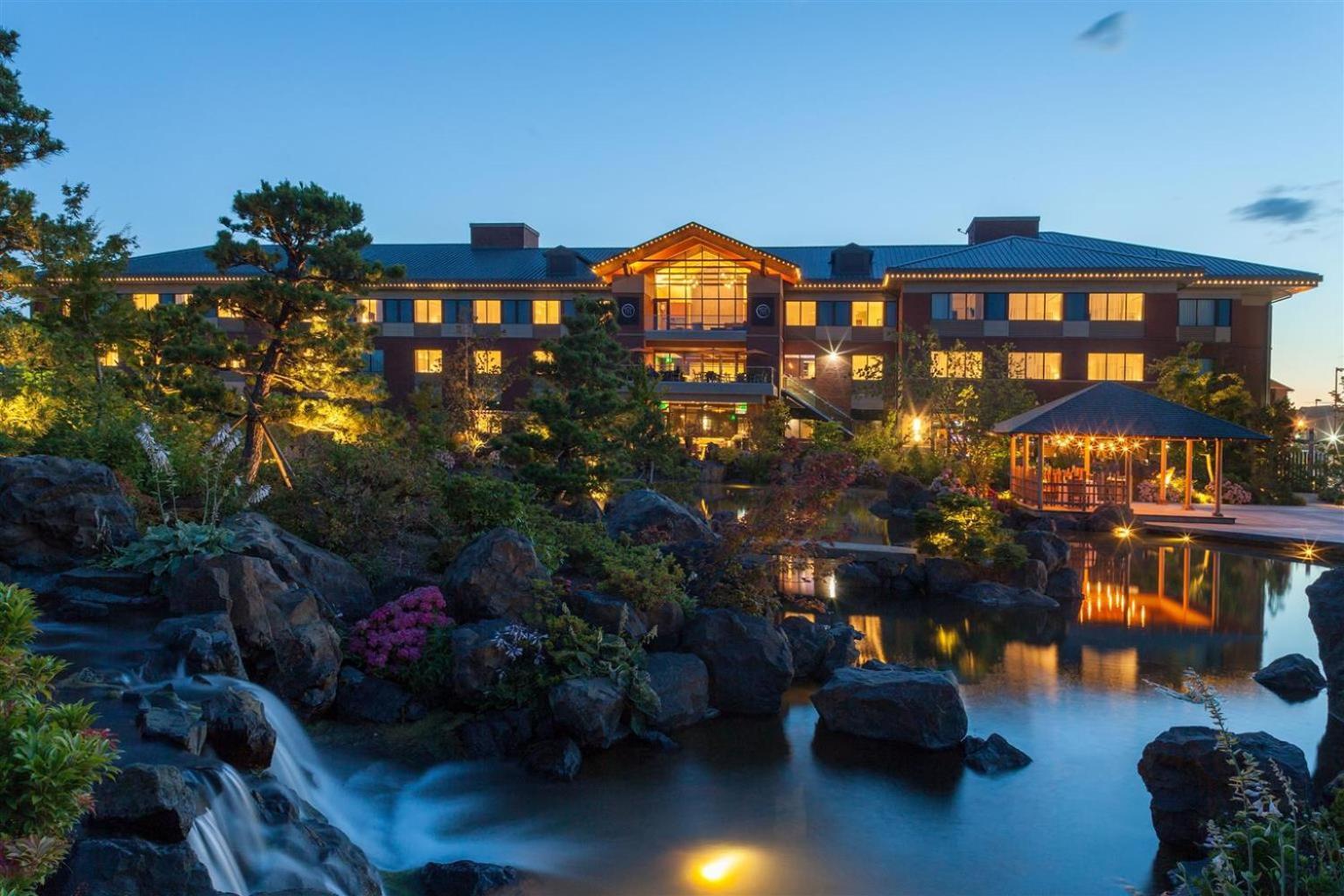 Best Western Premier Boulder Falls Inn photo 81