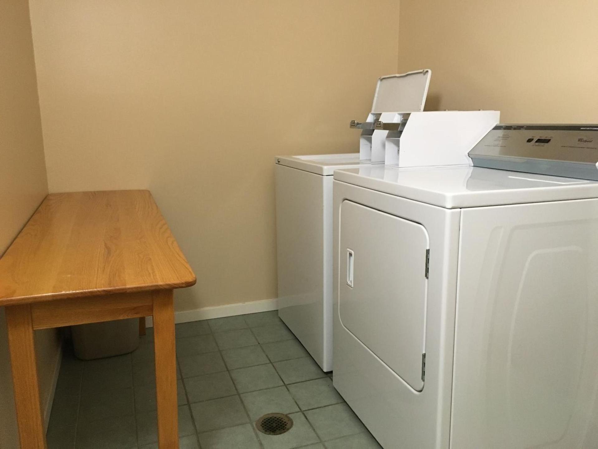 Cabot Inn & Suites photo 30