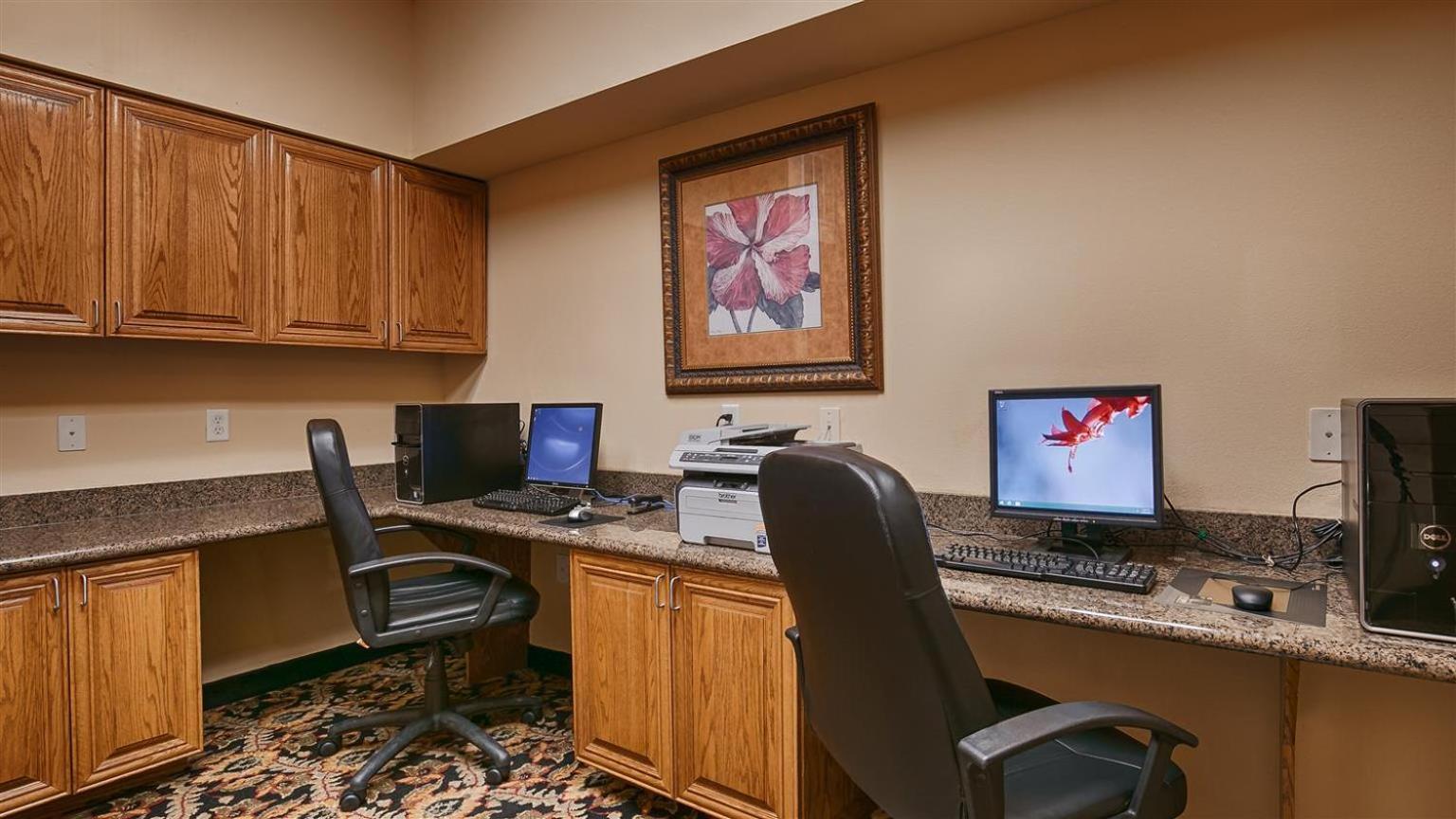 Best Western Plus Portland photo 36