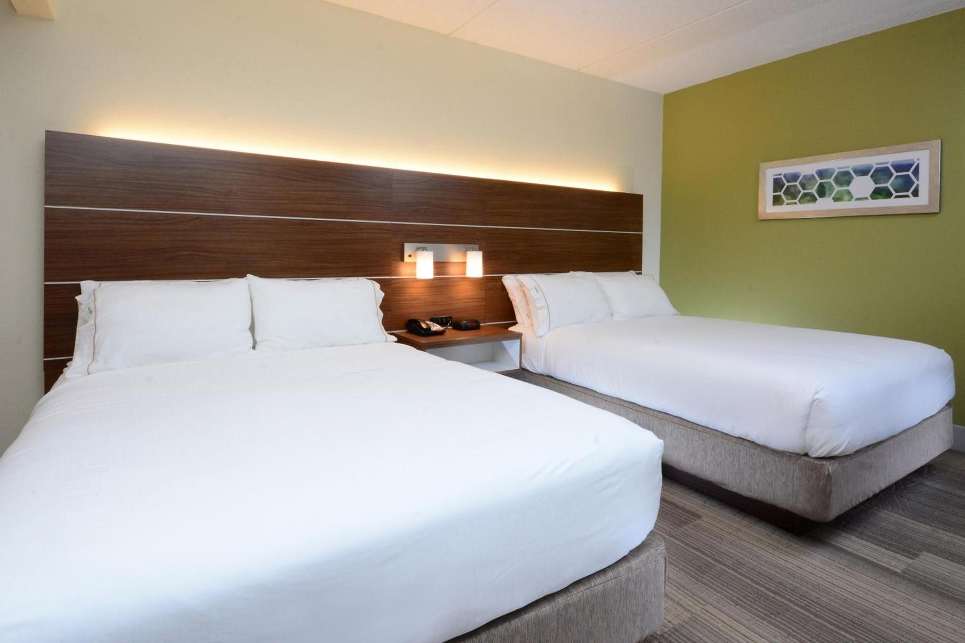 Holiday Inn Express & Suites Raleigh Durham Airport at RTP by IHG photo 14