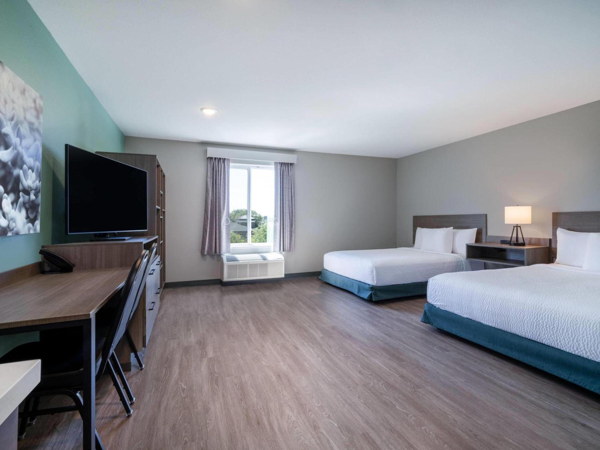 ECHO Suites Extended Stay by Wyndham Springfield Airport PLZ photo 21