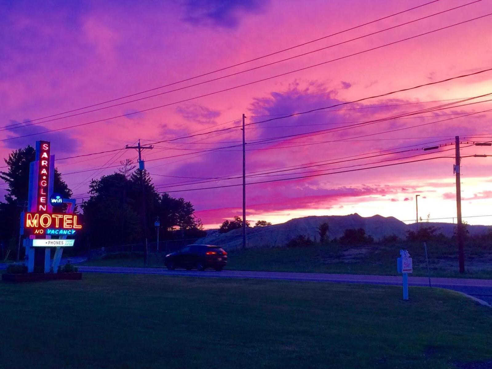 Sara Glen Motel - Saratoga Springs-Glens Falls photo 30
