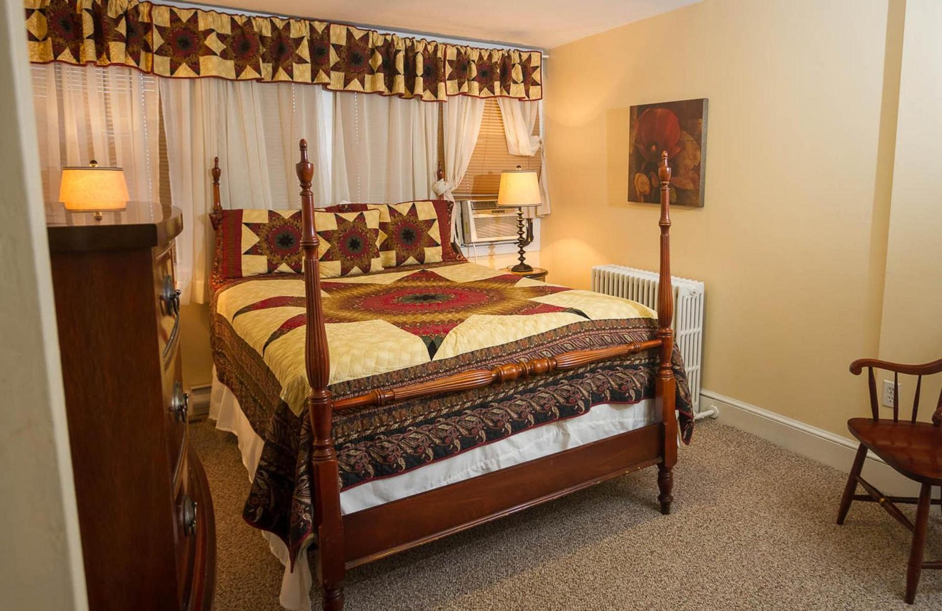 The Inn at Lincoln Square photo 22