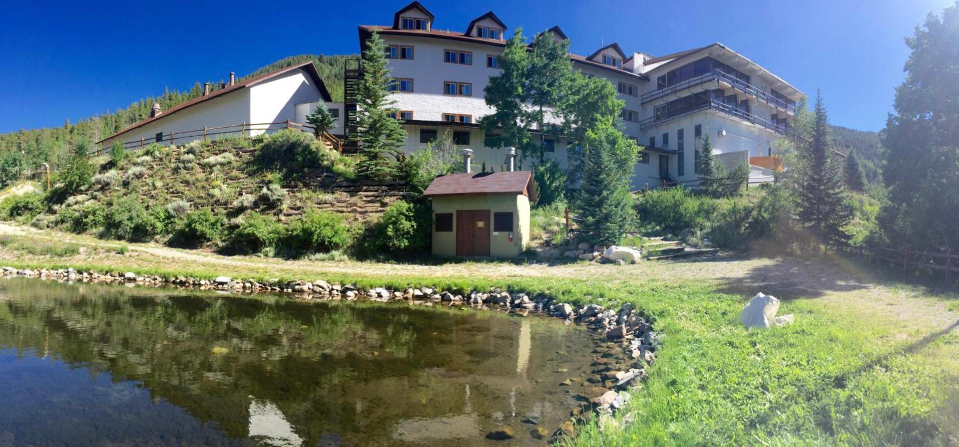 Monarch Mountain Lodge photo 11