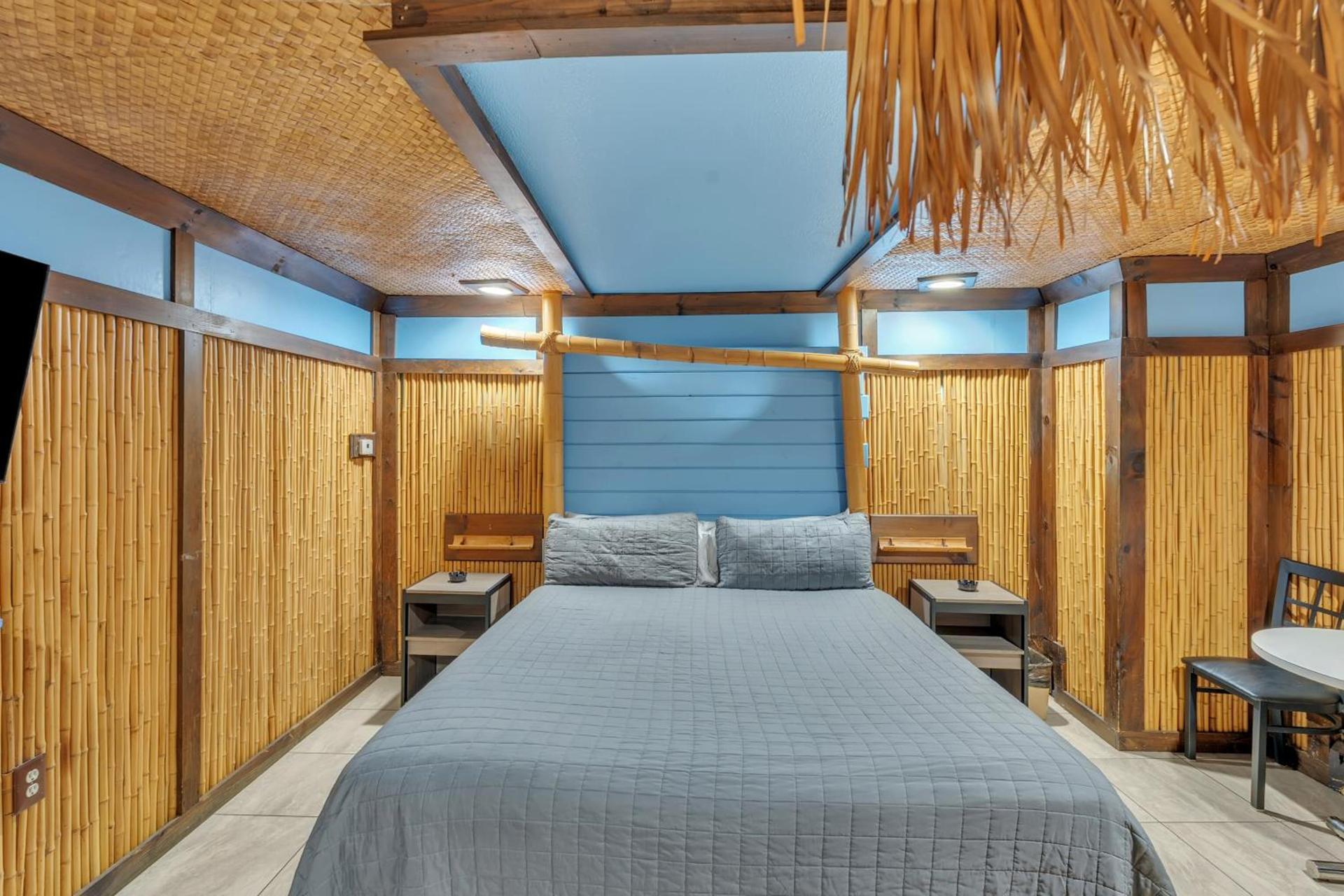 Bentley Motel photo 90