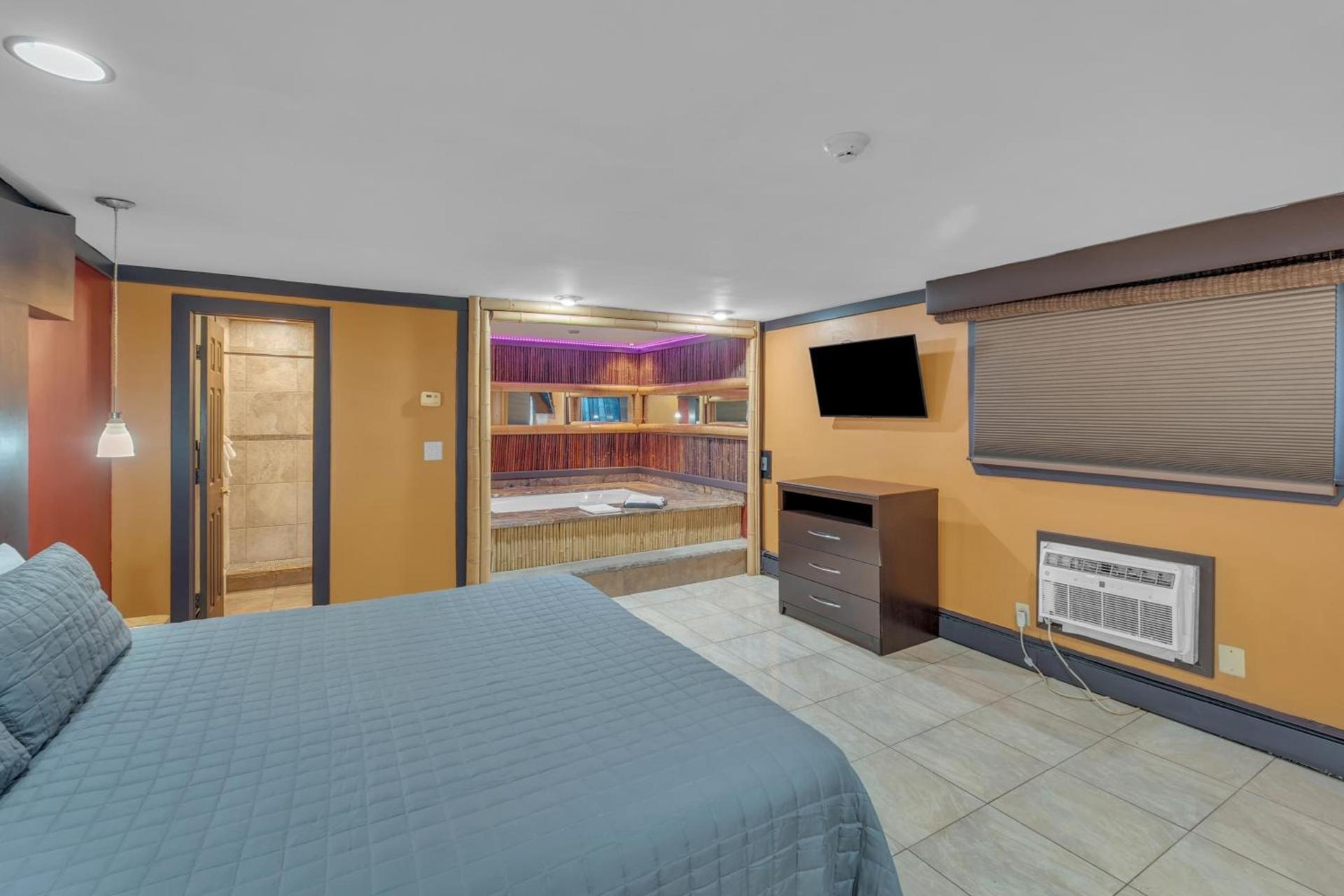 Bentley Motel photo 80