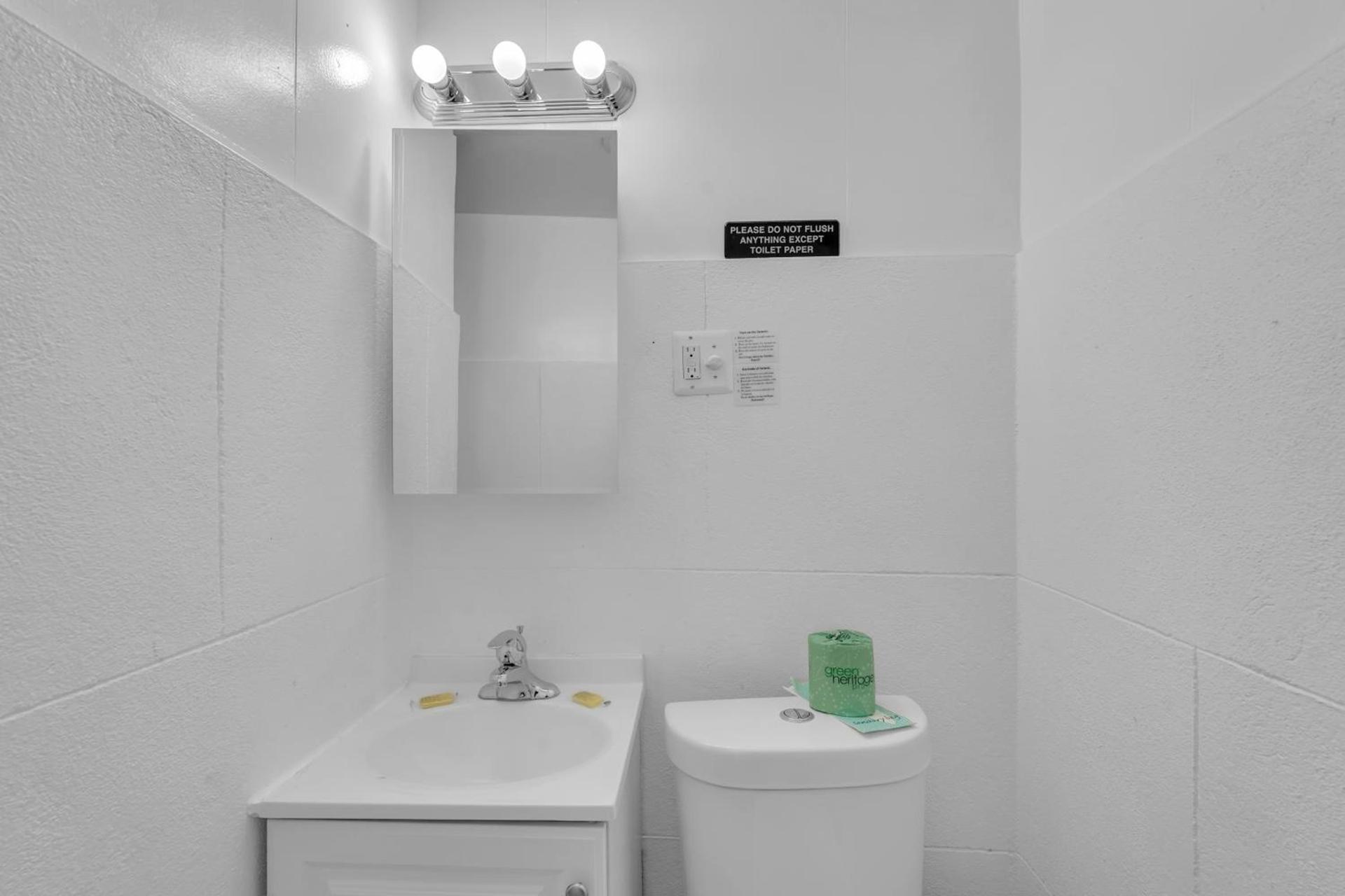 Bentley Motel photo 45