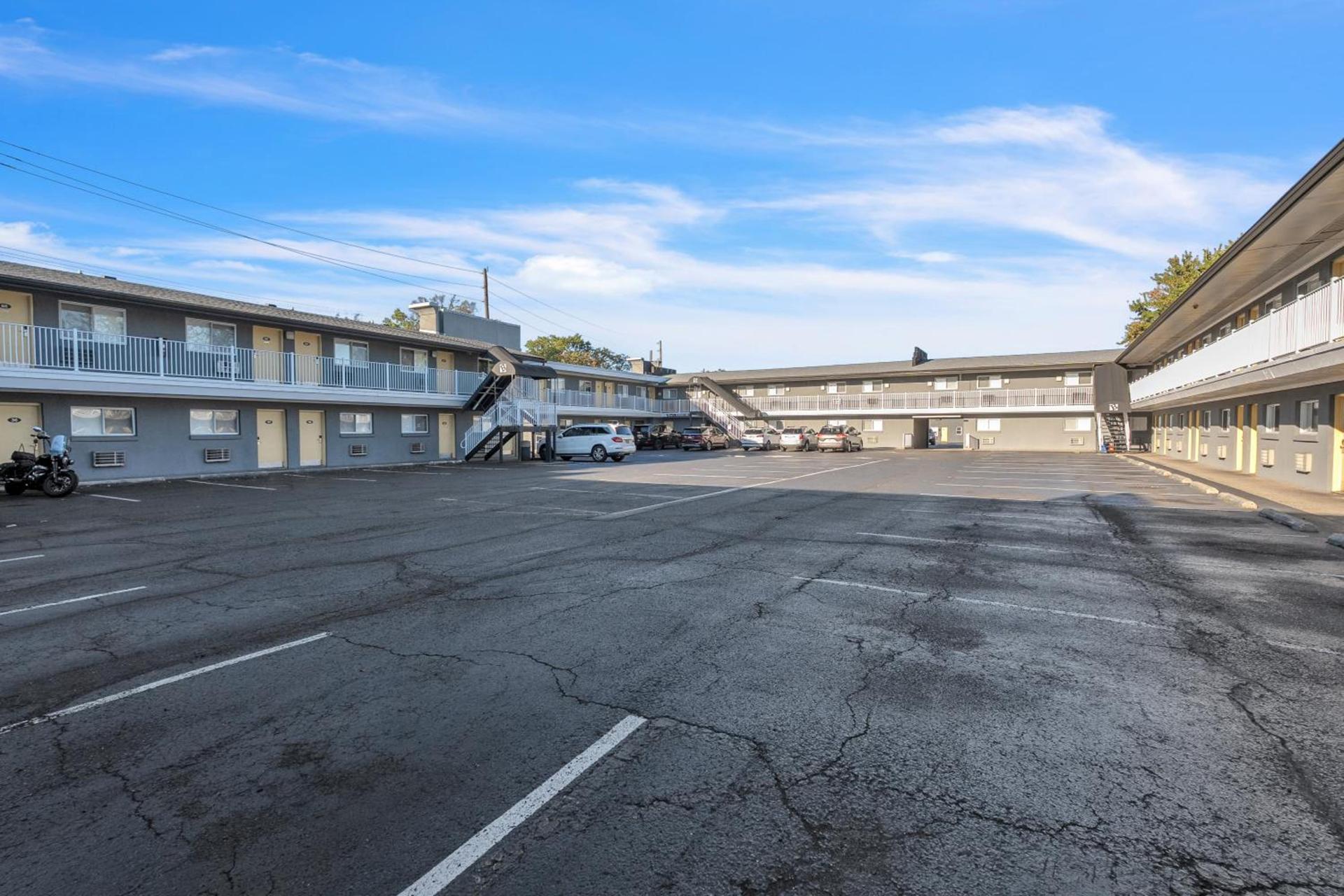 Bentley Motel photo 42