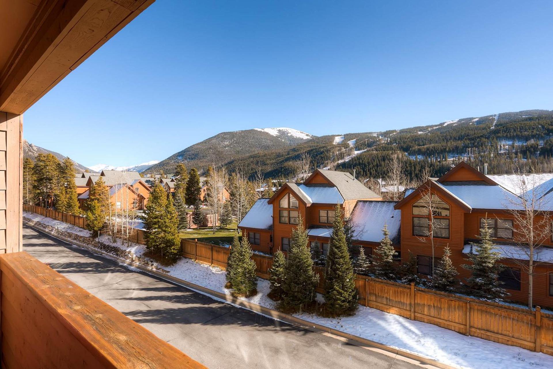 Gateway Mountain Lodge, A Vail Resorts Property photo 2