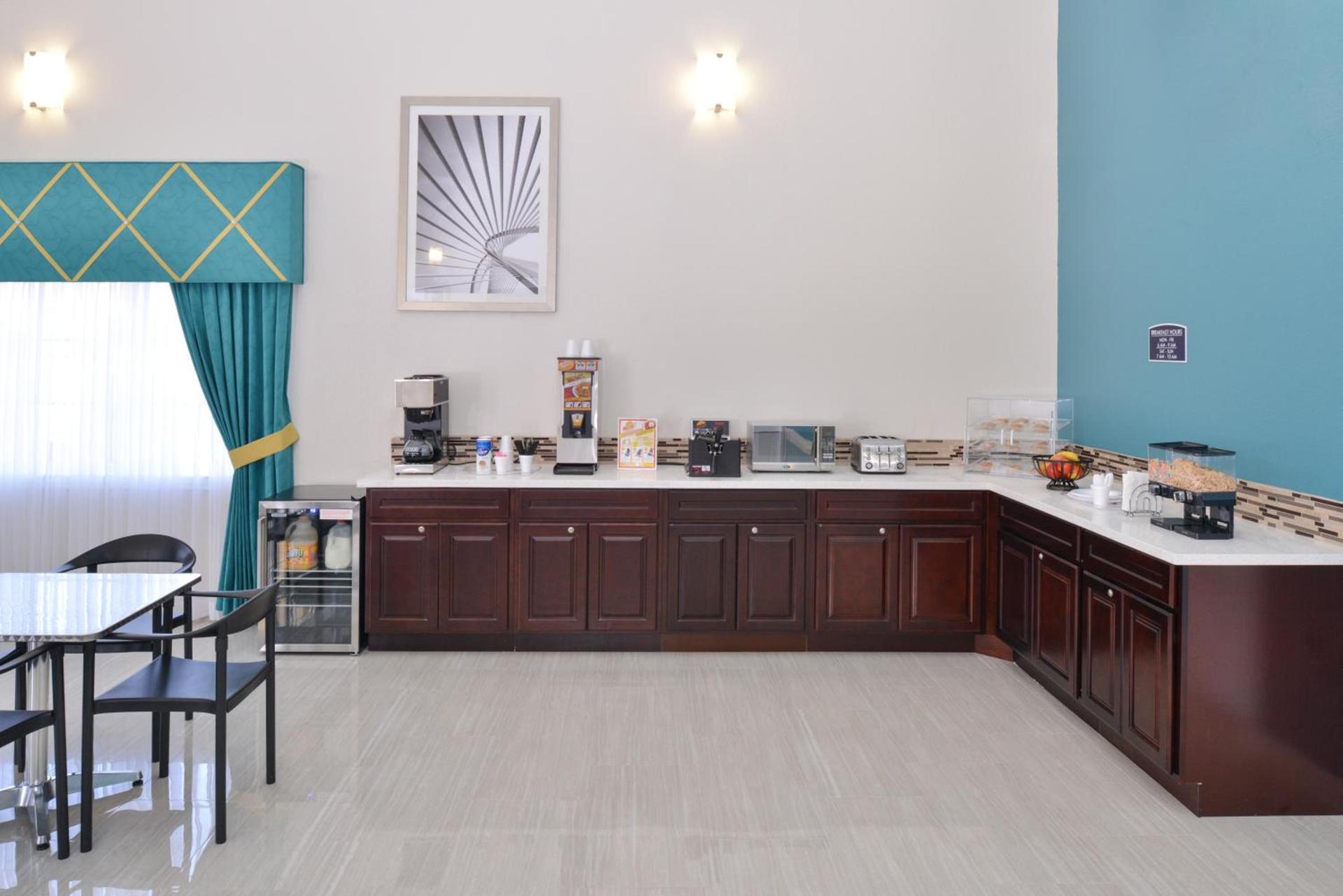 Regency Inn & Suites- NW Houston photo 23