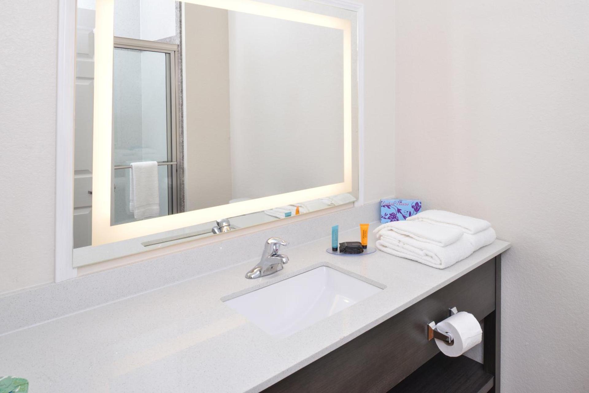 Regency Inn & Suites- NW Houston photo 26