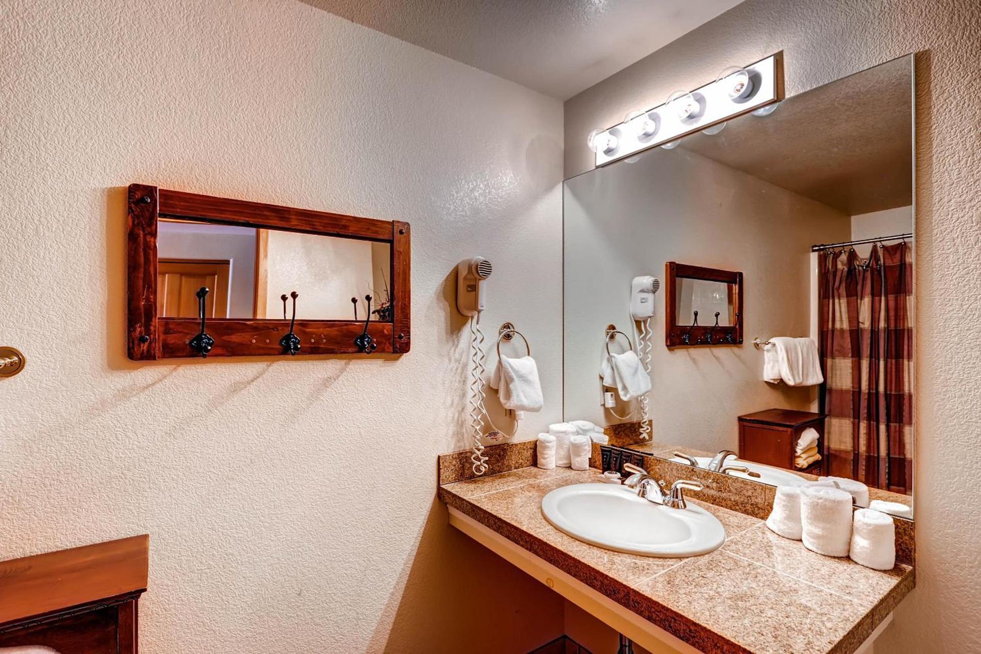 Gateway Mountain Lodge, A Vail Resorts Property photo 83