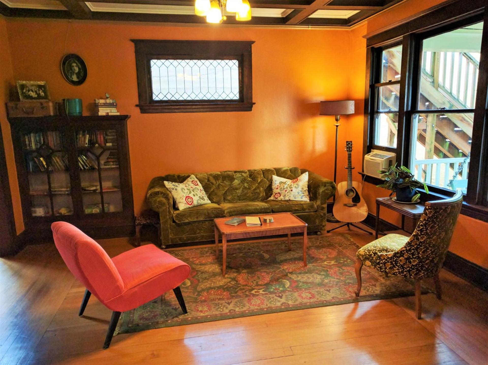 Bluebird Guesthouse photo 20