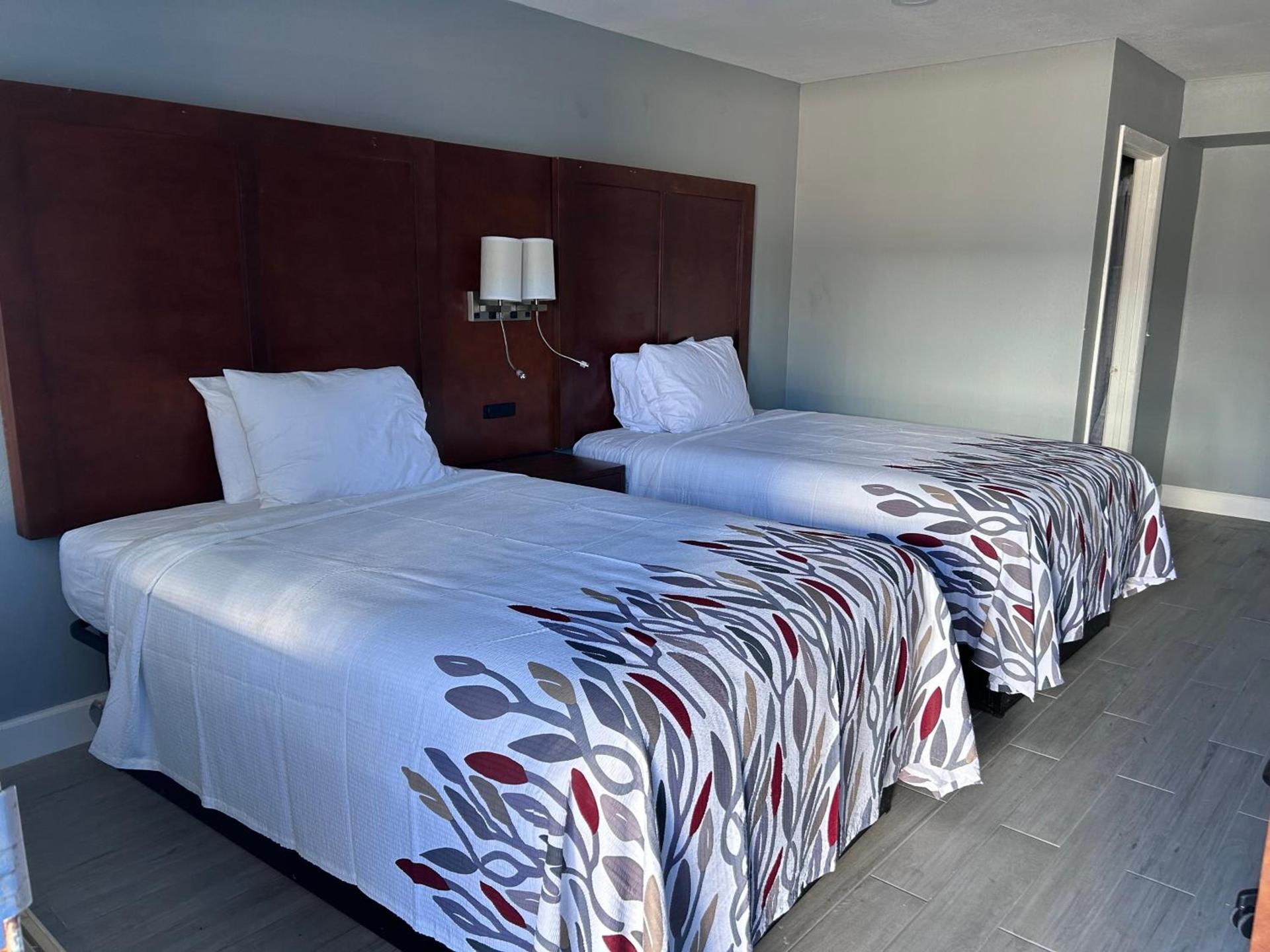 Airport Motor Inn photo 1