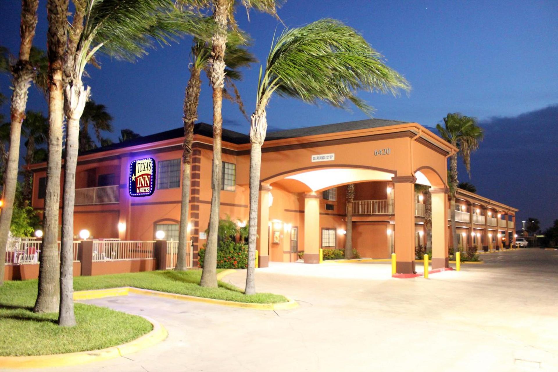 Texas Inn & Suites McAllen at La Plaza Mall and Airport photo 1