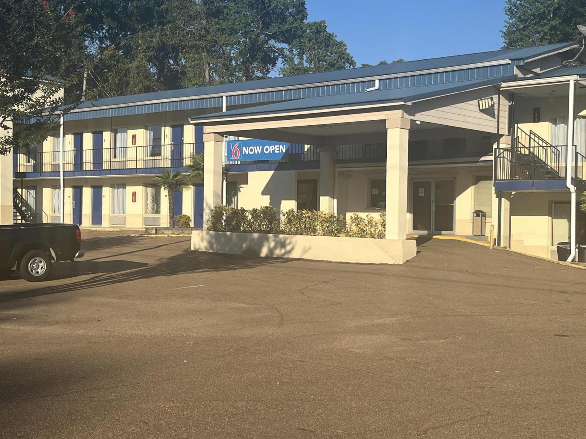 Motel 6 - McComb, MS photo 34