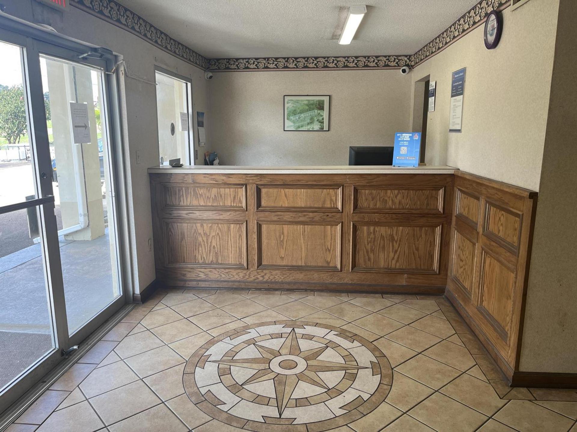 Motel 6 - McComb, MS photo 29