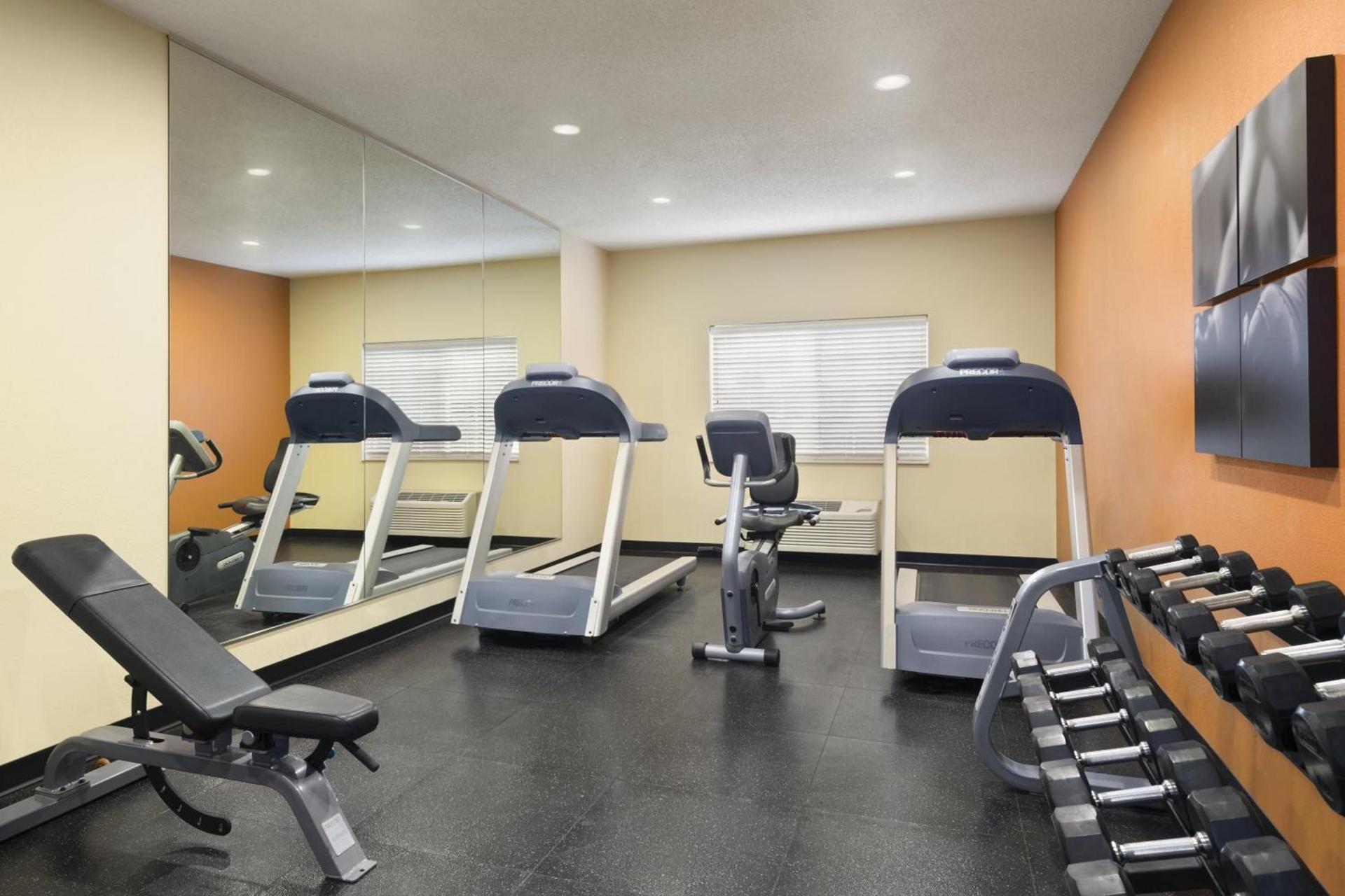 Country Inn & Suites by Radisson, Owatonna, MN photo 15