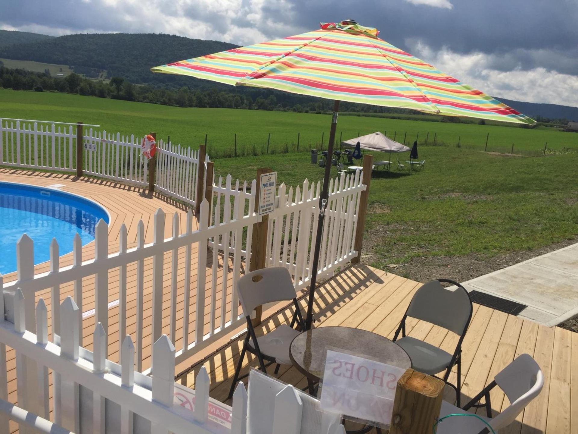 Apple Inn and Suites Cooperstown Area photo 6