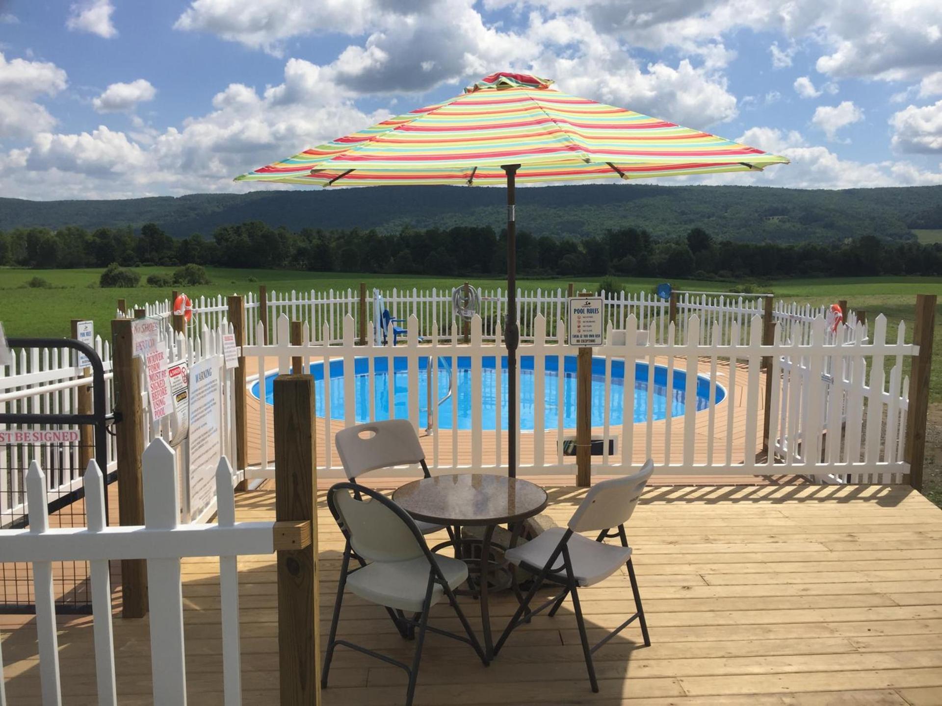 Apple Inn and Suites Cooperstown Area photo 2