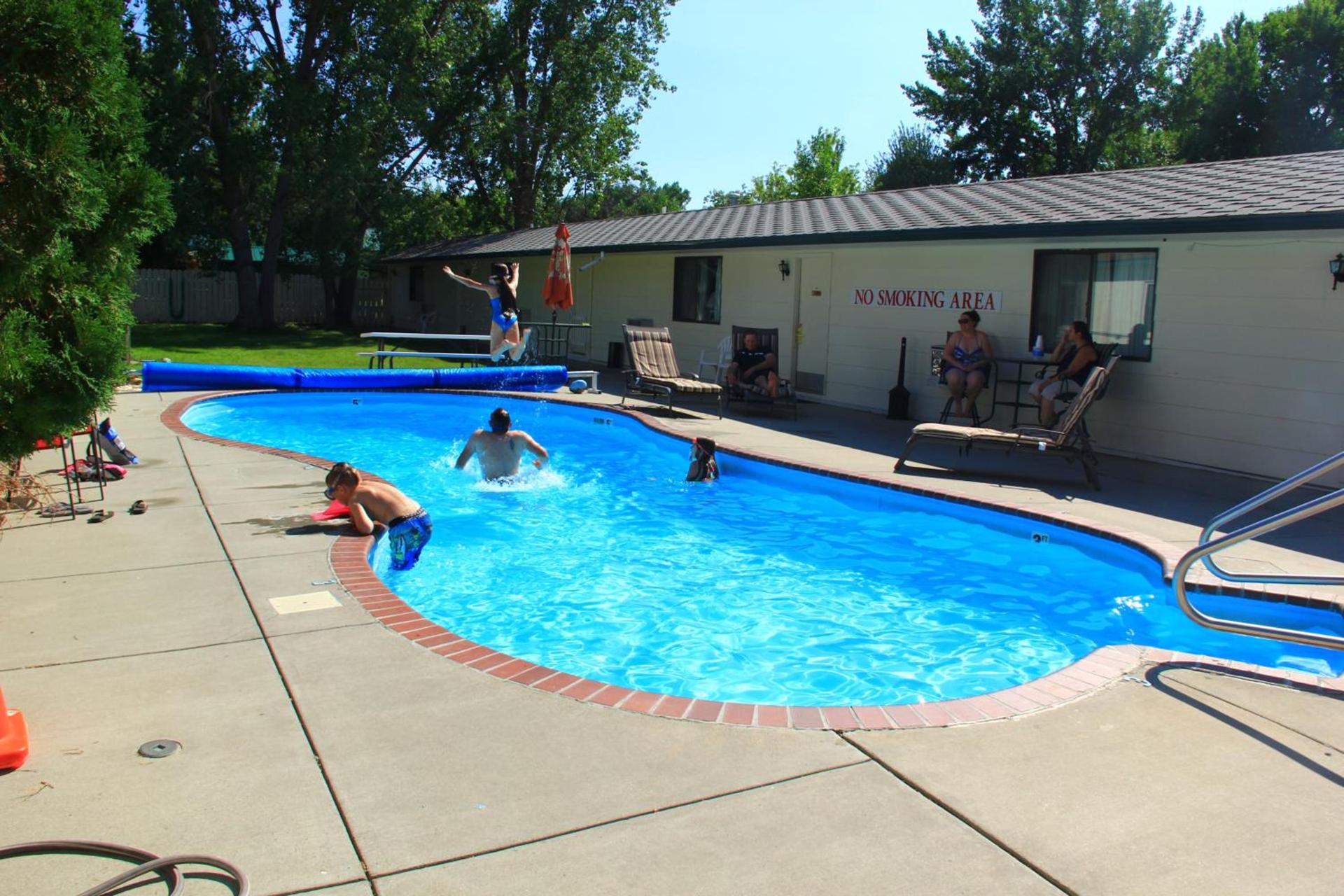 Sunrise Motor Inn photo 22