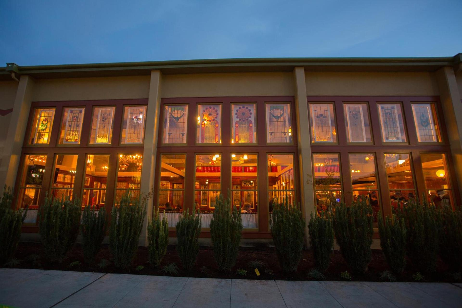 McMenamins Anderson School photo 13
