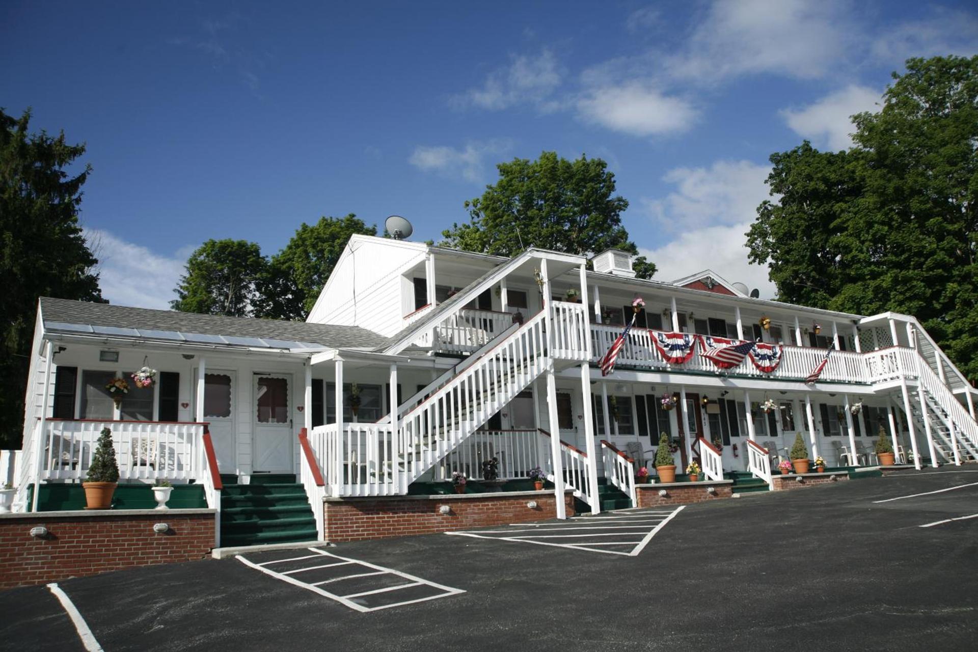 Bennington Motor Inn — hotel in Bennington