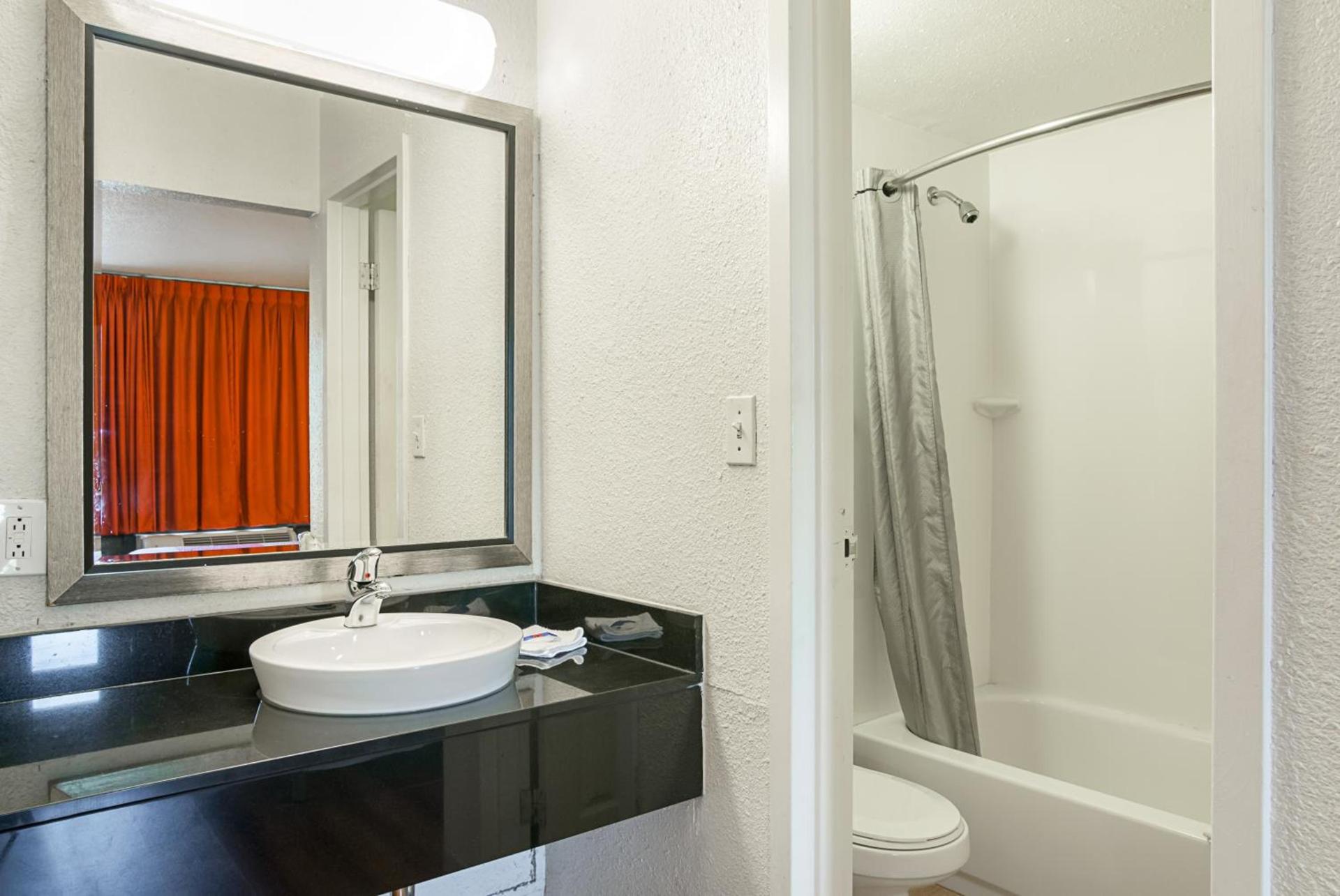 Motel 6-Little Rock, AR - West photo 56