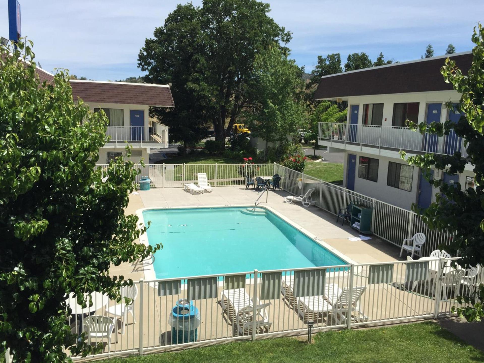 Motel 6-Yreka, CA photo 5