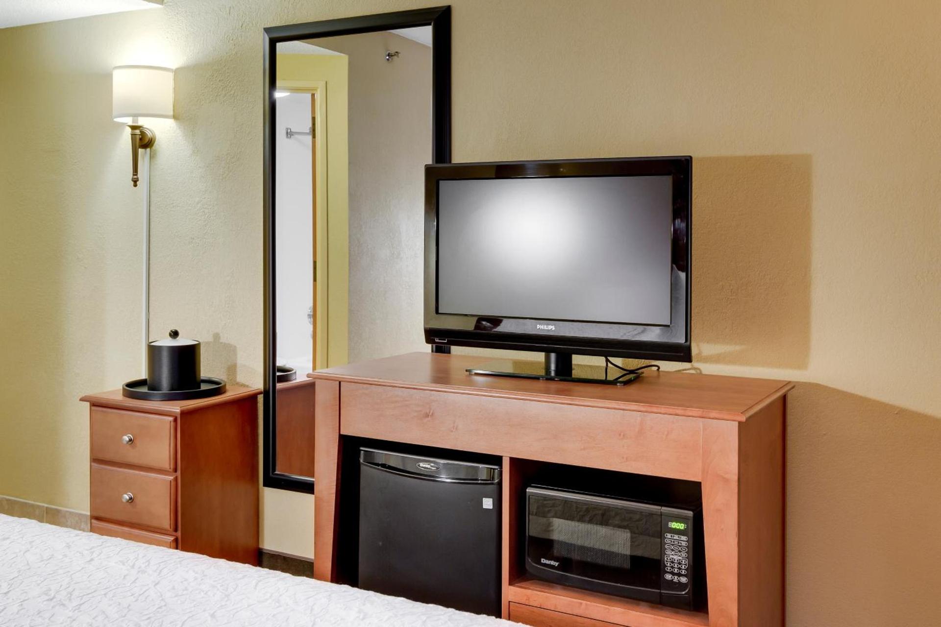 Wingate by Wyndham Cranberry photo 45