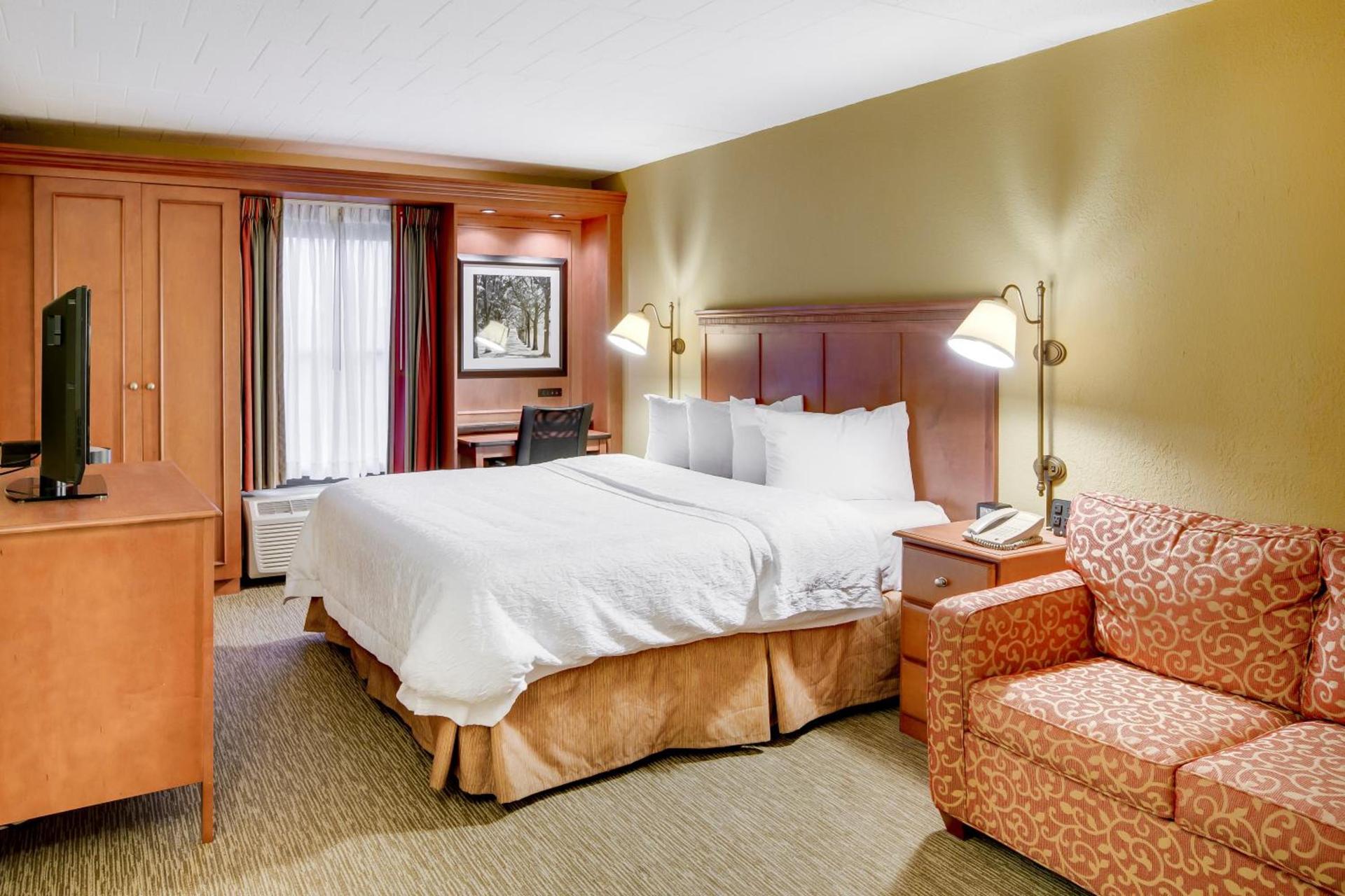 Wingate by Wyndham Cranberry photo 26