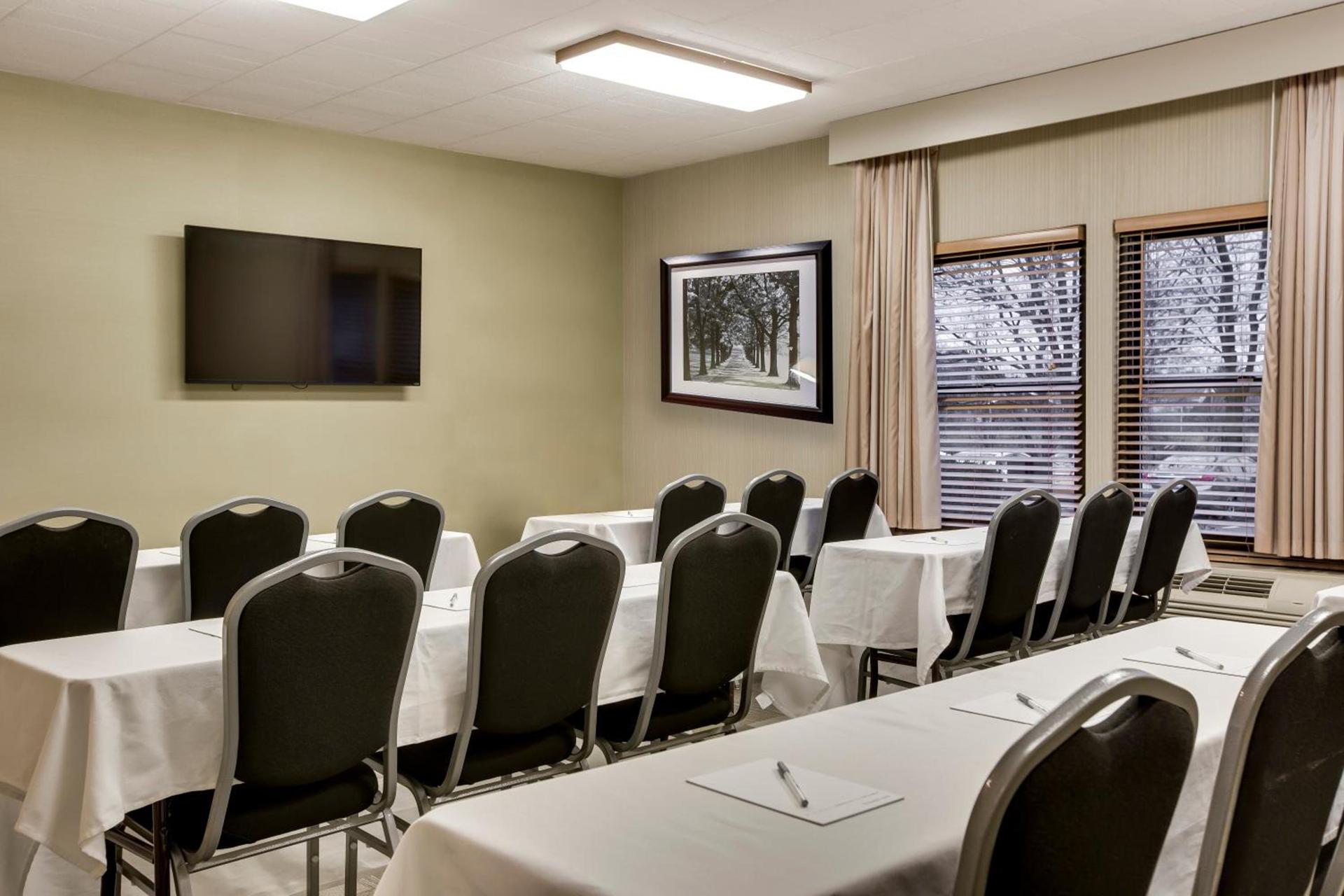 Wingate by Wyndham Cranberry photo 39