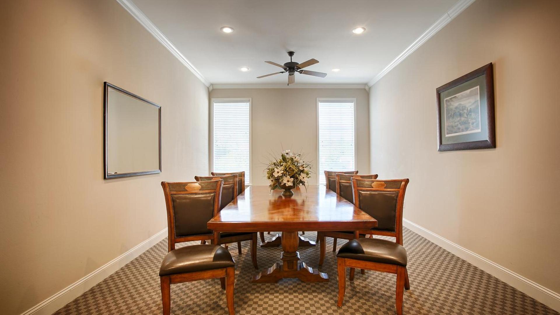 SureStay Hotel by Best Western Leesville photo 31