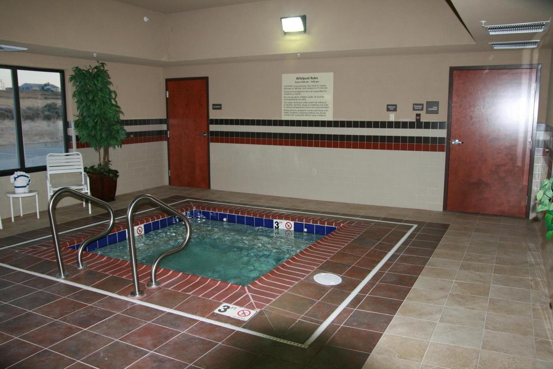 Hampton Inn & Suites Craig, CO photo 11