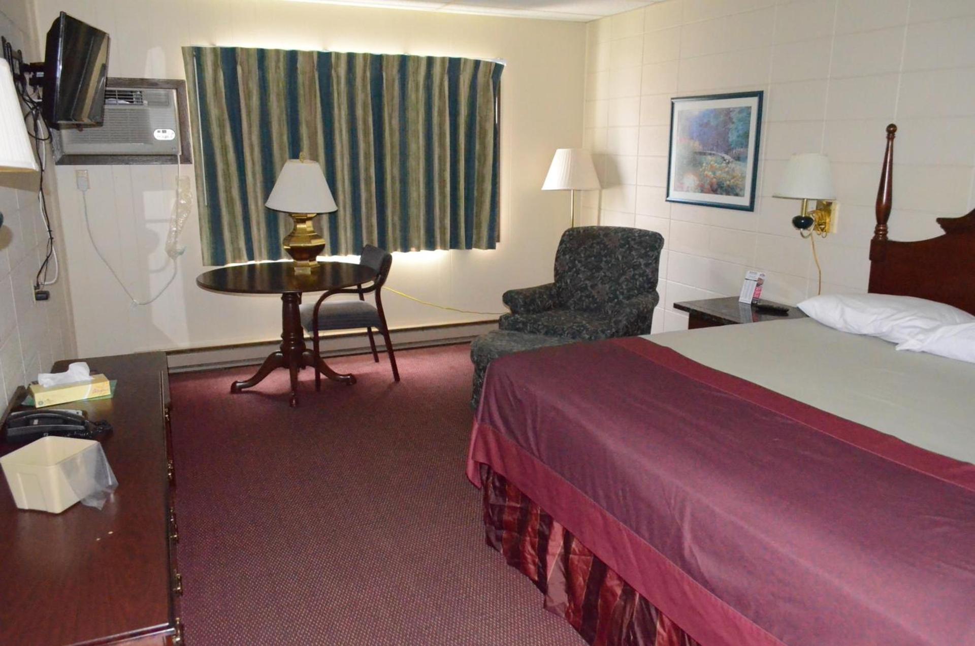 Grand Inn Fargo photo 11