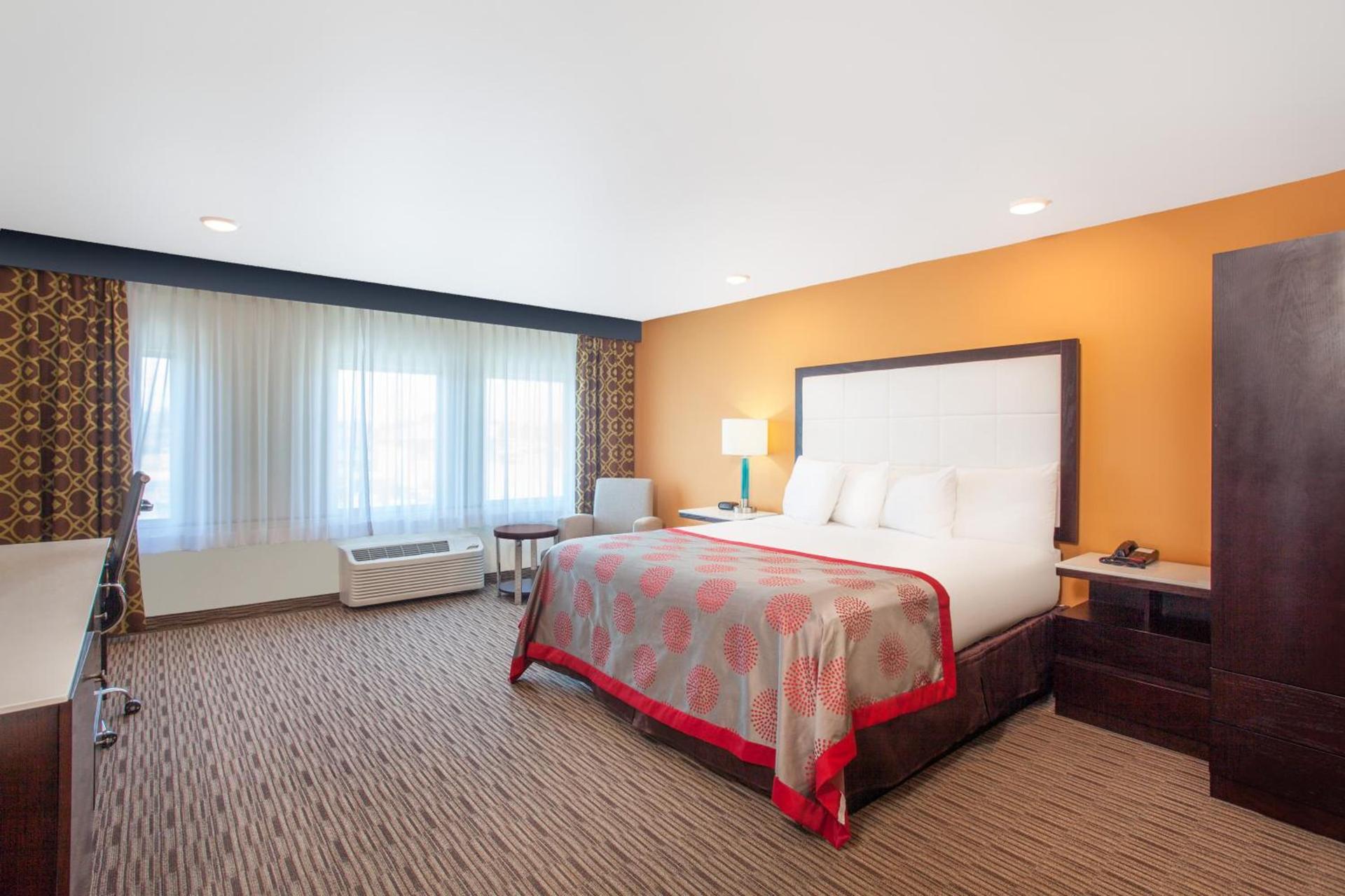 Ramada by Wyndham Culver City photo 35
