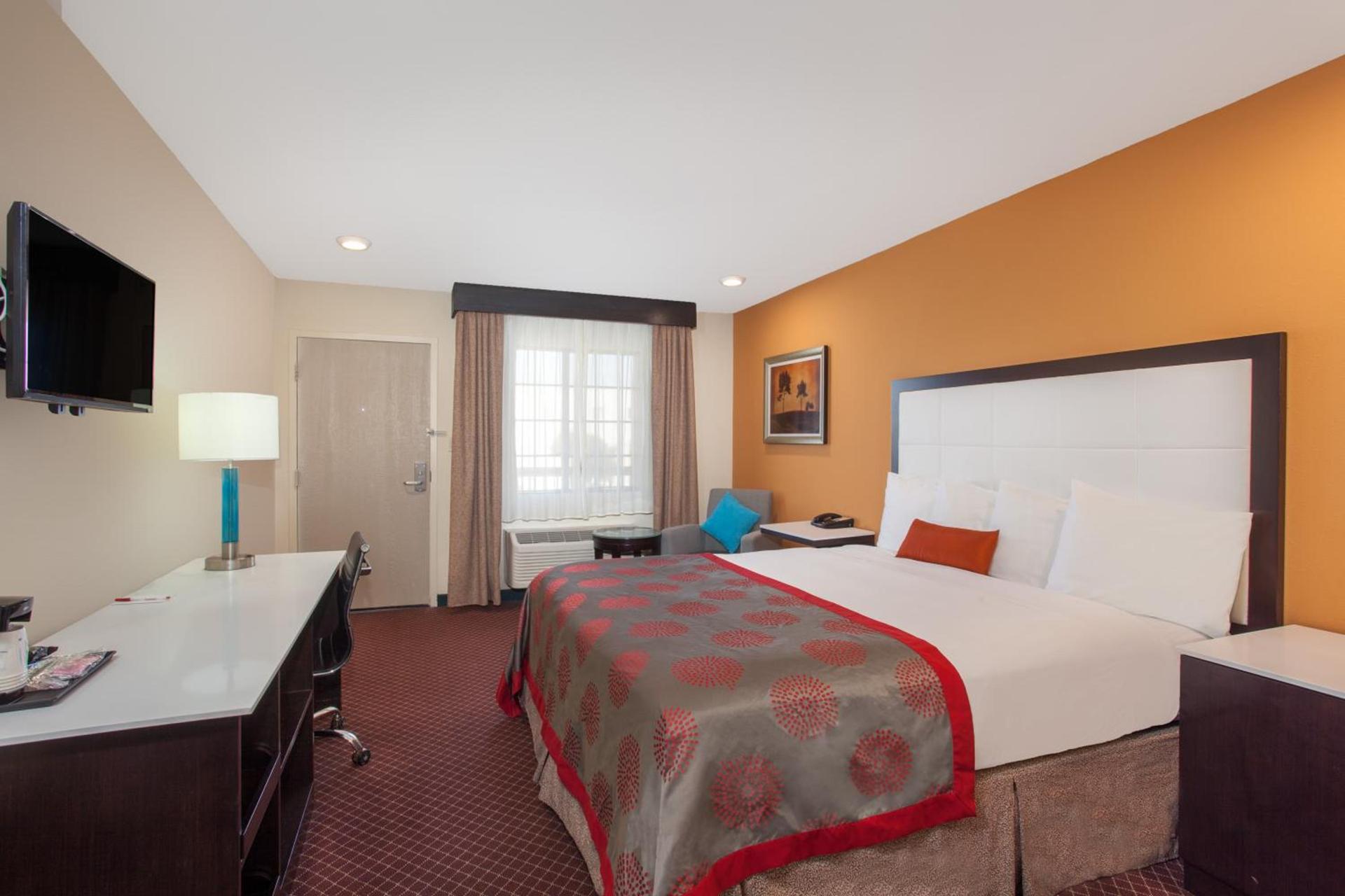 Ramada by Wyndham Culver City photo 40