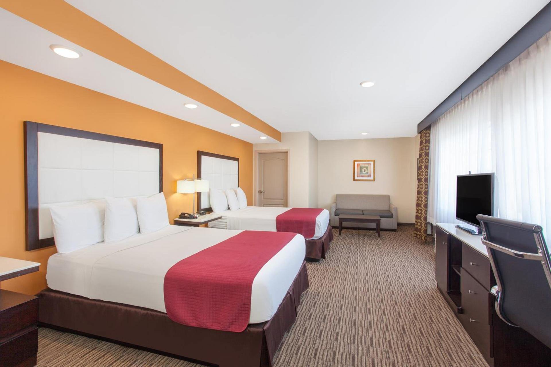 Ramada by Wyndham Culver City photo 42