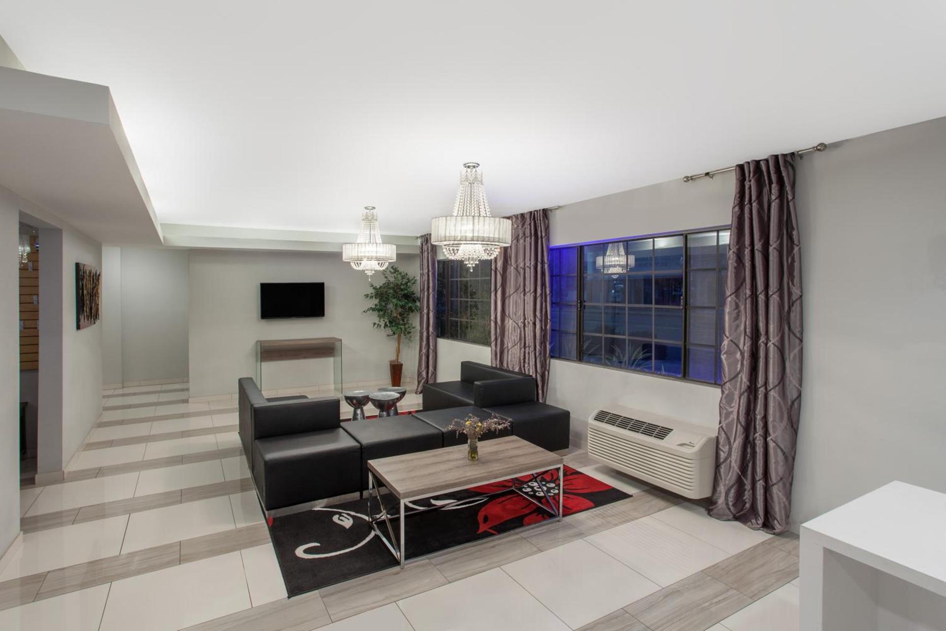 Ramada by Wyndham Culver City photo 43