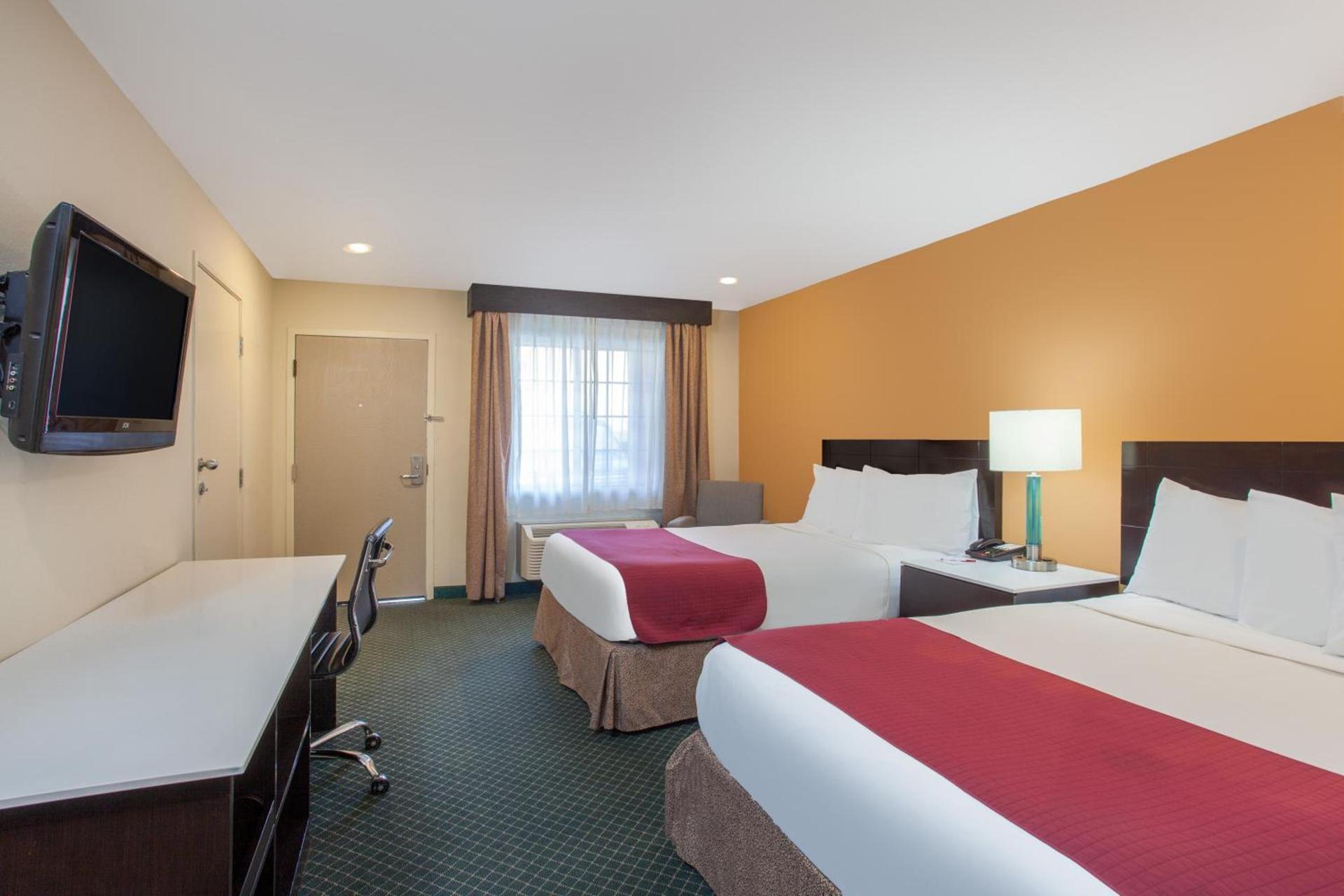 Ramada by Wyndham Culver City photo 46