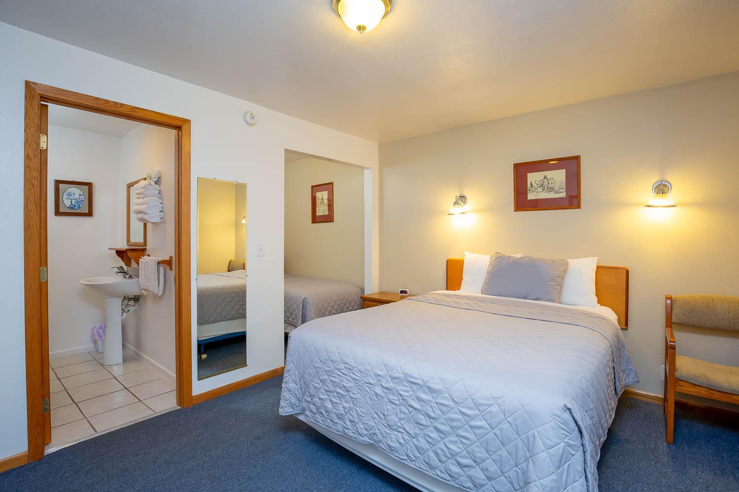 Cascade Motel photo 17