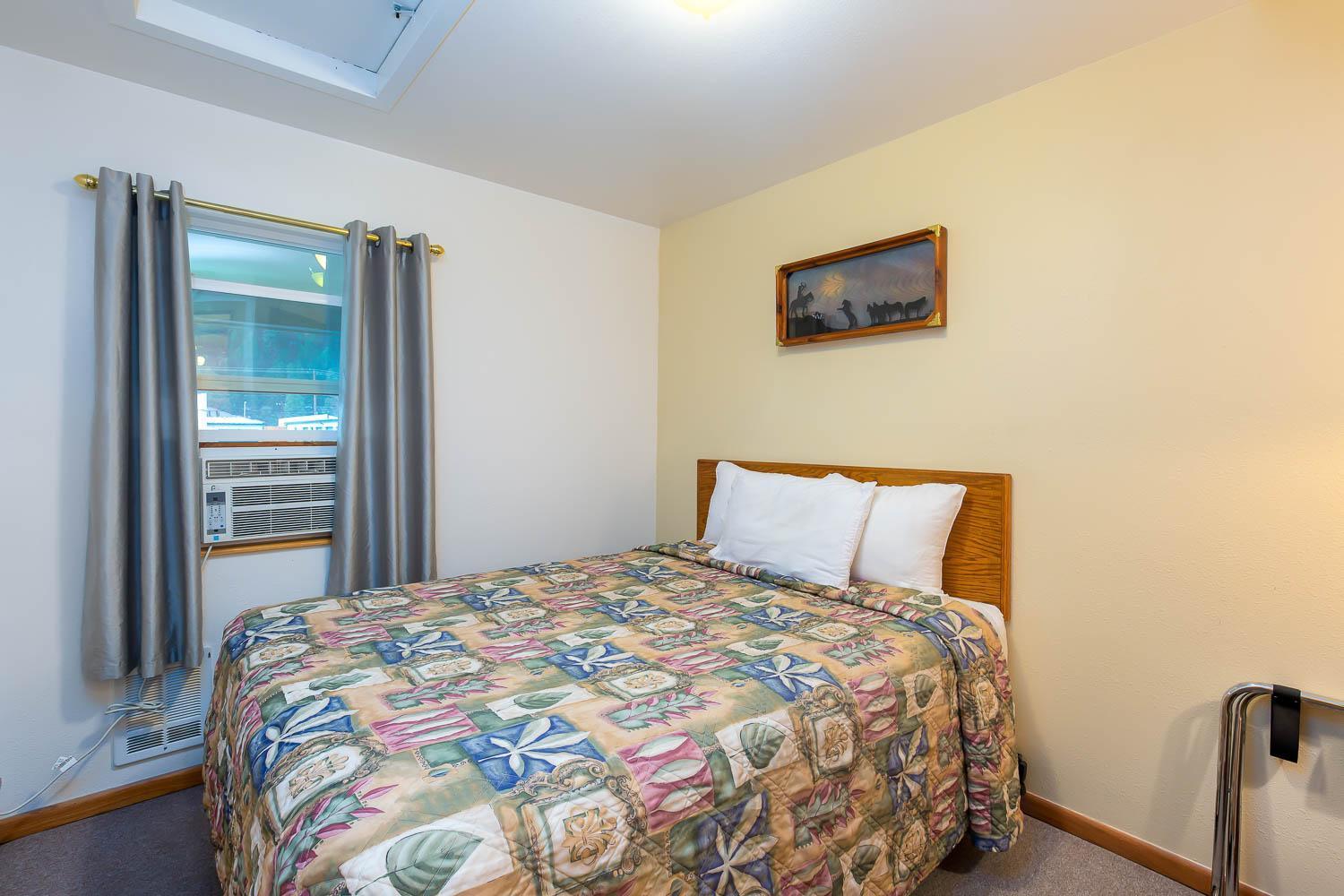 Cascade Motel photo 6